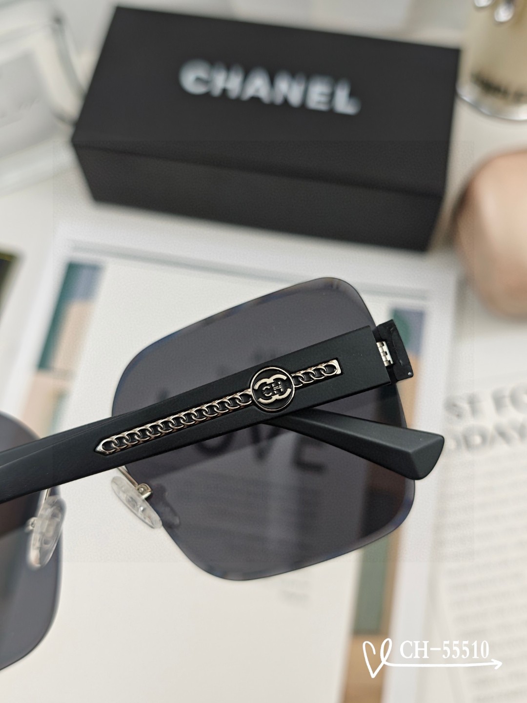   👓.【法国香奈儿-CHANEL】
         🕶.【宝丽来树脂高清镜片】
         ⭐