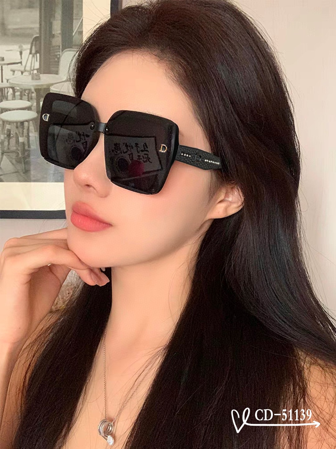 NO:360076,.【French Dior-DIOR】 .【Polaroid resin polarized lens】 .【TR90 frame is light and comfortable to wear】 .【size 58-17-142,】 .【Sun glasses reduce the burden of strong light, block harmful light and prevent radiation, essential products for travel and clothes, and you can also use it when driving!  Temples show more luxurious taste. Brand concept - fashion is fleeting, style is eternal. It will bring you insight into the true meaning of fashion and enter the world of trends!  Model51139♀】Glasses sunglasses sunglasses, glasses, dior, dior19860909.【法国迪奥-DIOR】 .【宝丽来树脂偏光镜片】 .【TR90镜架轻便佩戴舒适】 .【size 58-17-142,】 .【款太阳镜减轻强光负担,遮挡有害光线防辐射,出行旅游搭配衣服必备品,开车也可以用哦！镜腿更显奢华品味.品牌理念-流行稍纵即逝,风格永存. 带您洞悉时尚真谛,踏入潮流世界！ Model51139♀】眼镜墨镜太阳镜,眼镜,dior,dior,glasses