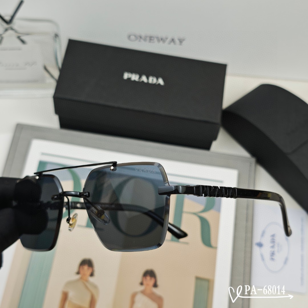   👓.【PRADA-普拉达】
         🕶.【宝丽来树脂镜片】
         ⭐️.【TR