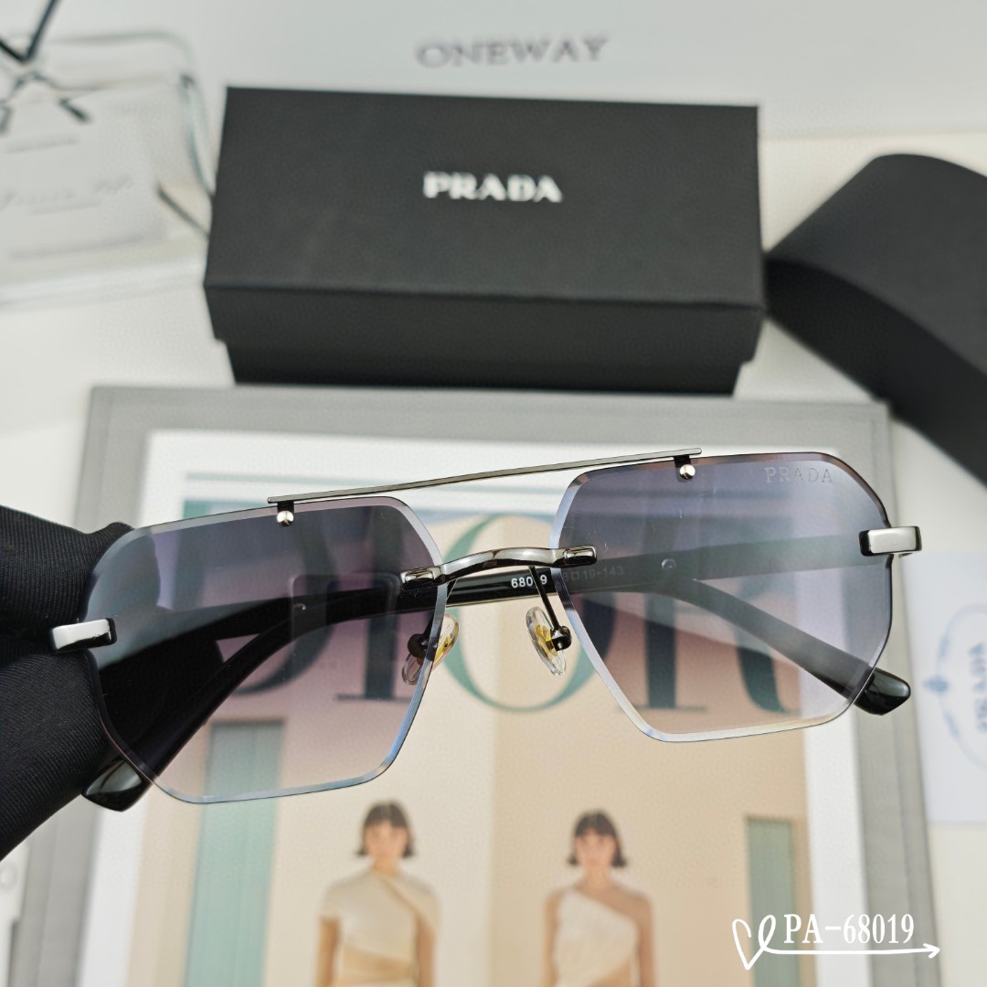   👓.【PRADA-普拉达】
         🕶.【宝丽来树脂镜片】
         ⭐️.【TR