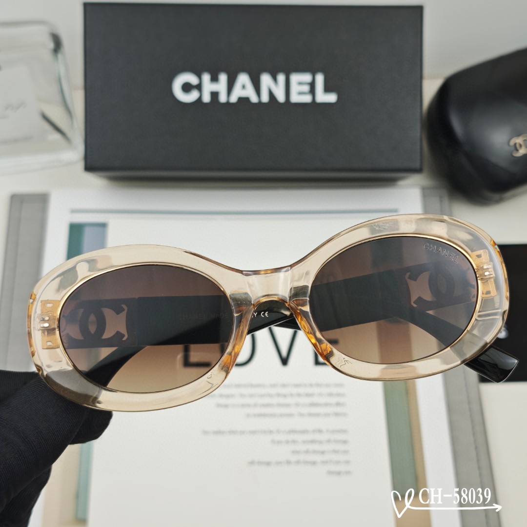   👓.【法国香奈儿-CHANEL】
         🕶.【宝丽来树脂高清镜片】
         ⭐