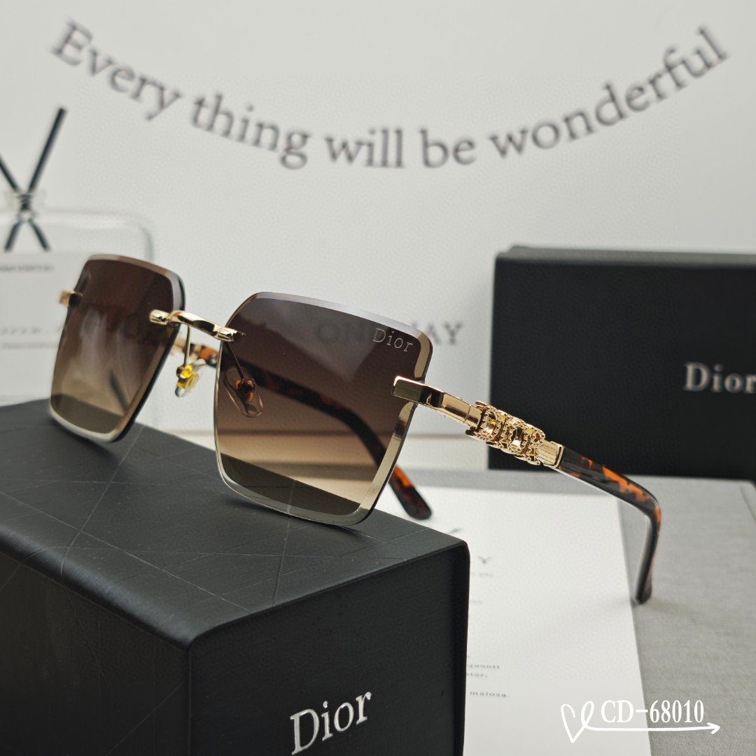    👓.【法国迪奥-DIOR】
         🕶️.【宝丽来树脂偏光镜片】
         ⭐️