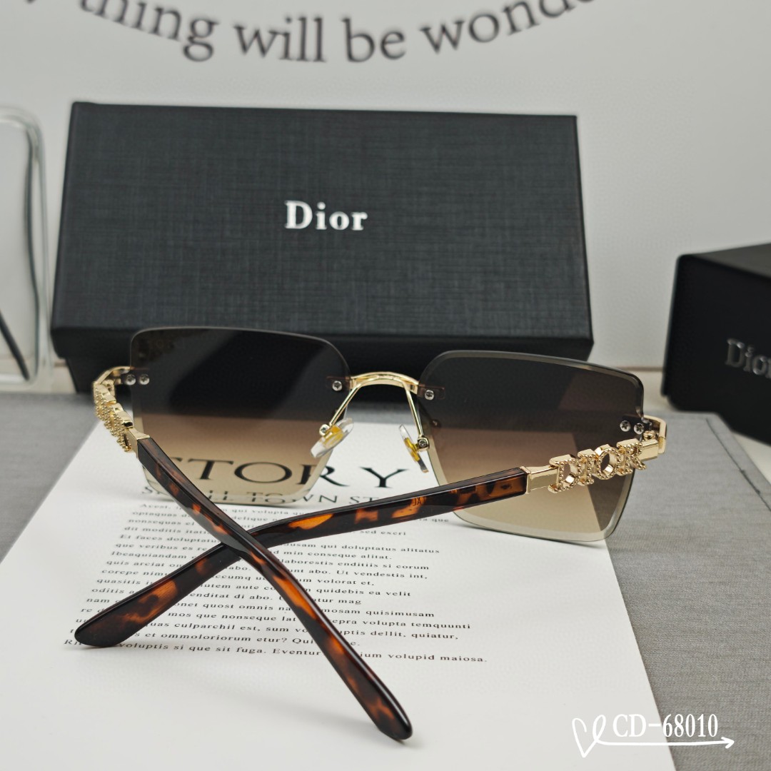    👓.【法国迪奥-DIOR】
         🕶️.【宝丽来树脂偏光镜片】
         ⭐️