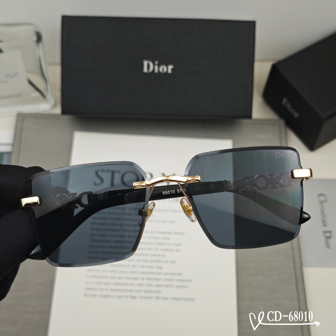    👓.【法国迪奥-DIOR】
         🕶️.【宝丽来树脂偏光镜片】
         ⭐️