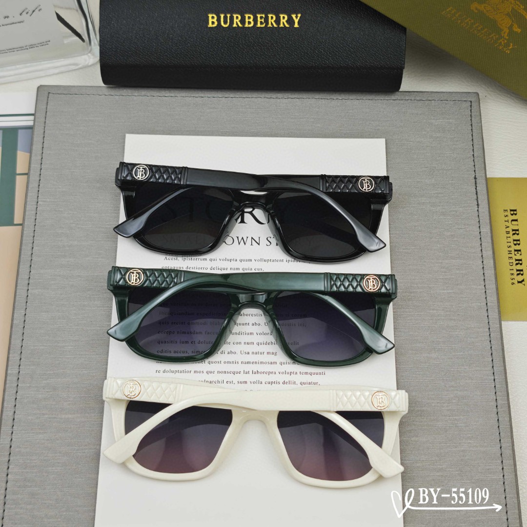    👓.【Burberry-巴宝莉】
         🕶.【宝丽来树脂偏光镜片】
         