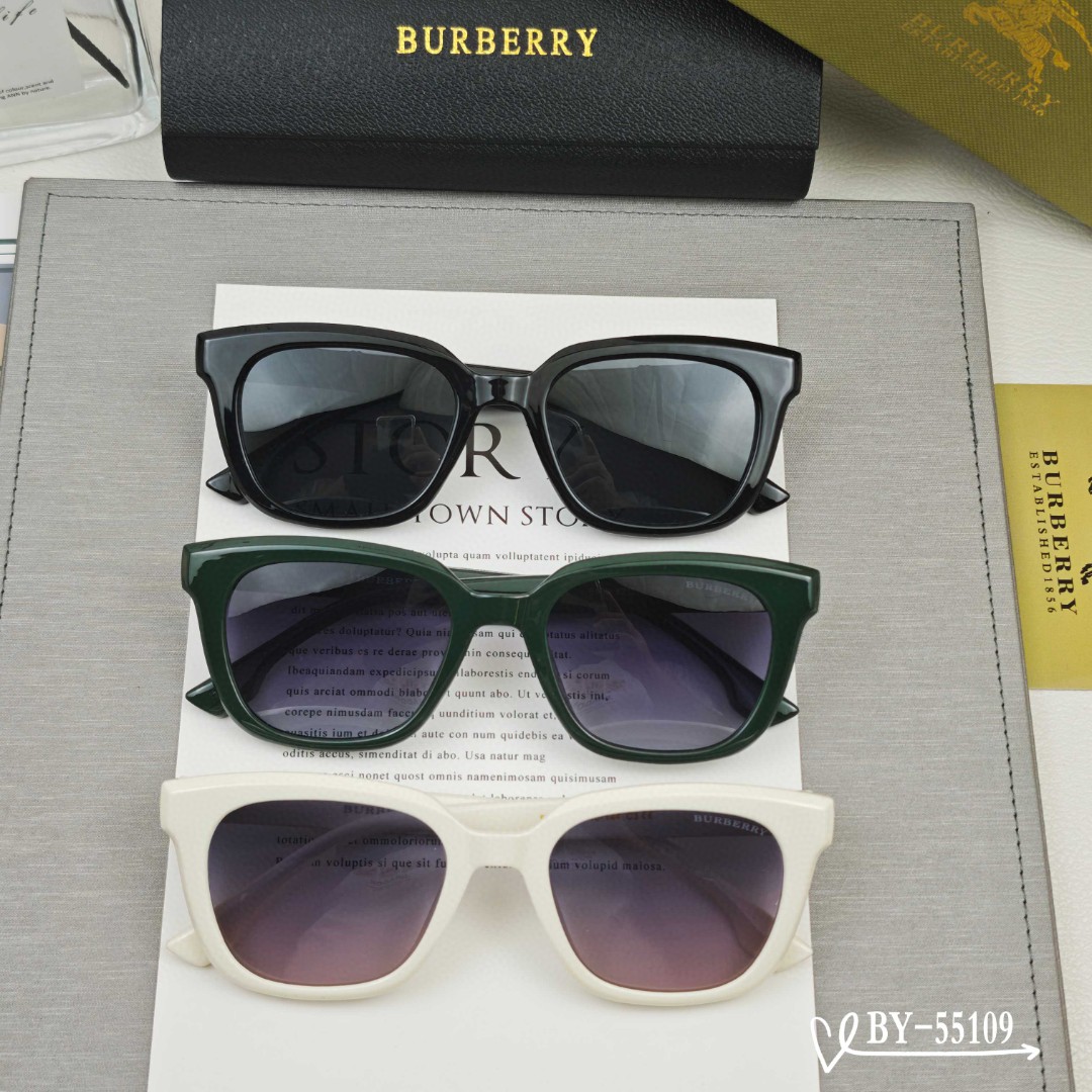    👓.【Burberry-巴宝莉】
         🕶.【宝丽来树脂偏光镜片】
         