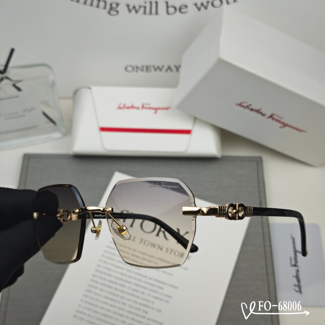   👓.【Ferragamo·菲拉格慕】
         🕶.【宝丽来树脂偏光镜片】
        