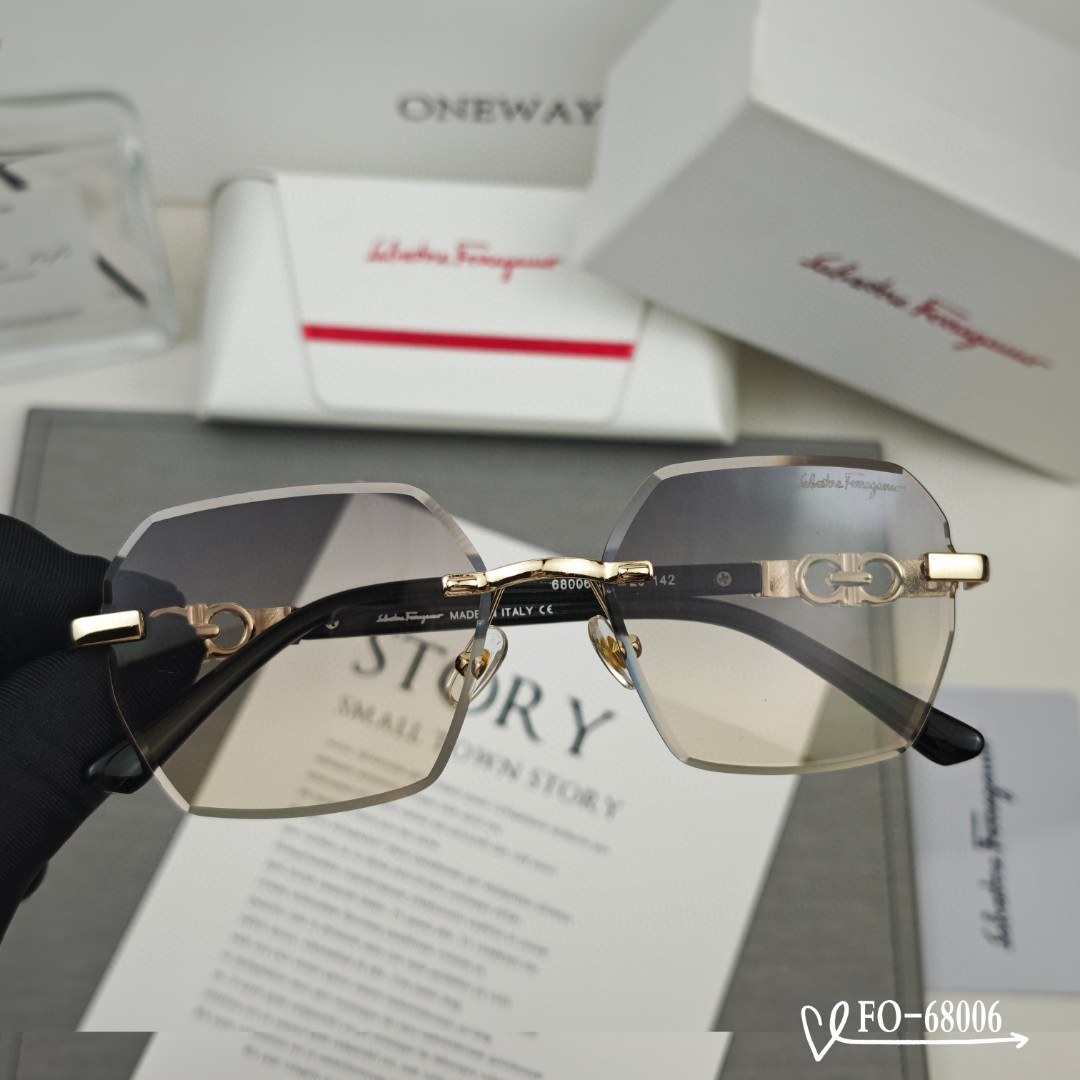   👓.【Ferragamo·菲拉格慕】
         🕶.【宝丽来树脂偏光镜片】
        