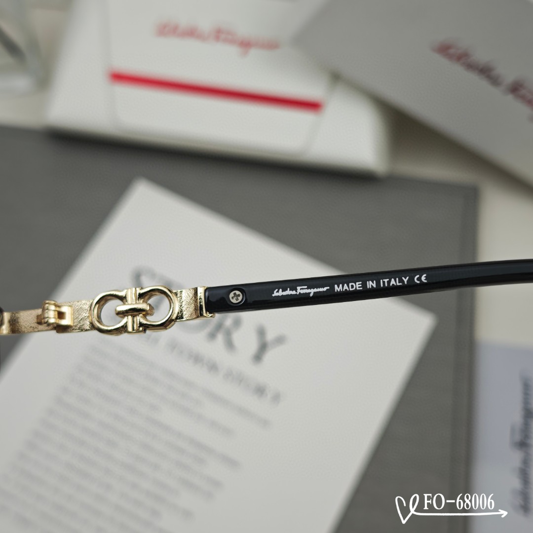   👓.【Ferragamo·菲拉格慕】
         🕶.【宝丽来树脂偏光镜片】
        