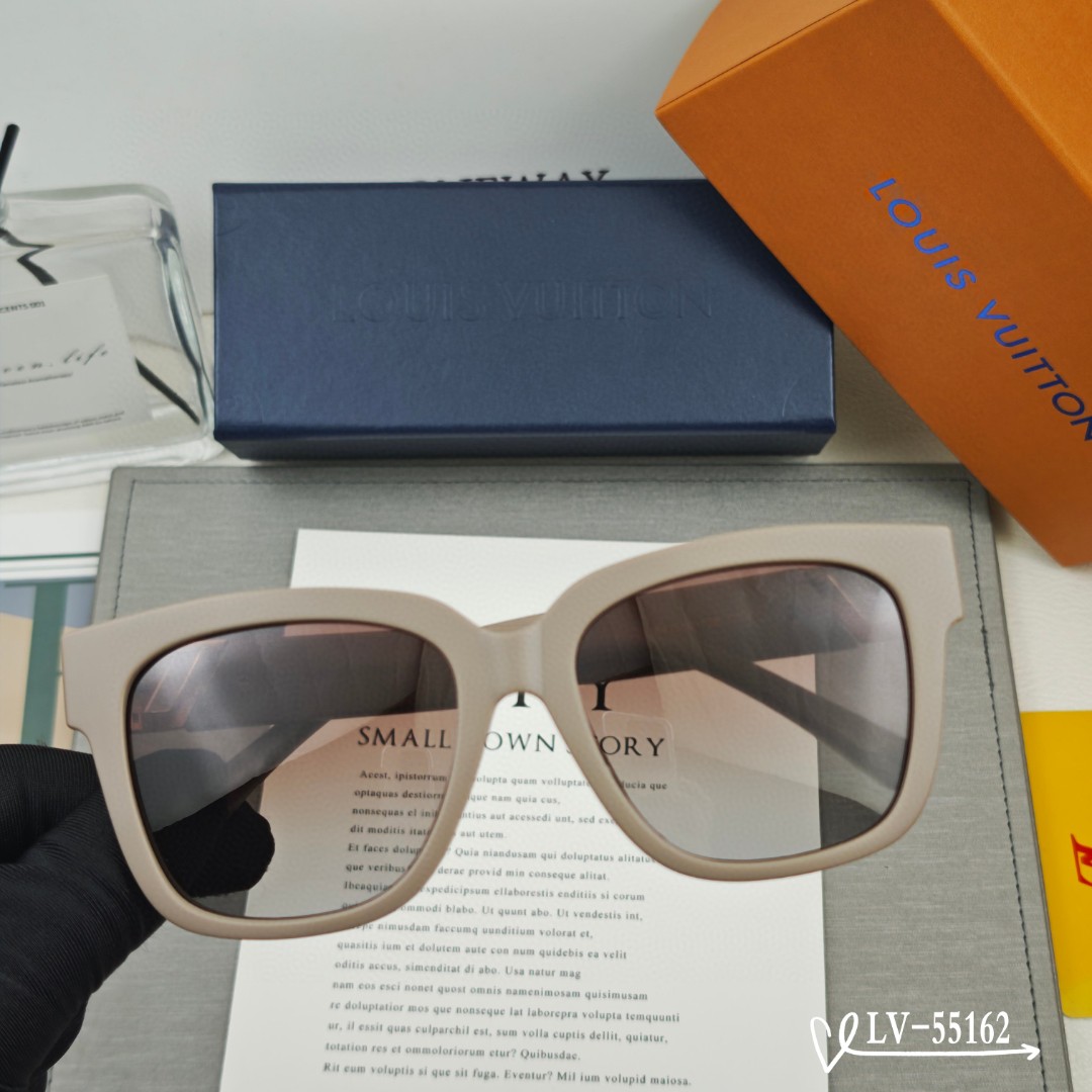   👓.【路易威登-LV】
         🕶.【宝丽来树脂镜片】
         ⭐️.【TR镜架