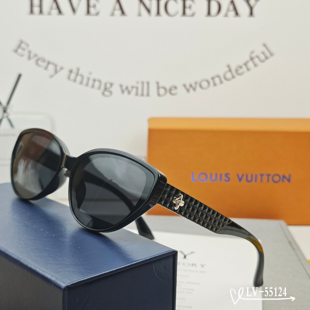   👓.【路易威登-LV】
         🕶.【宝丽来树脂镜片】
         ⭐️.【TR镜架