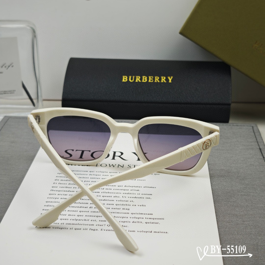    👓.【Burberry-巴宝莉】
         🕶.【宝丽来树脂偏光镜片】
         