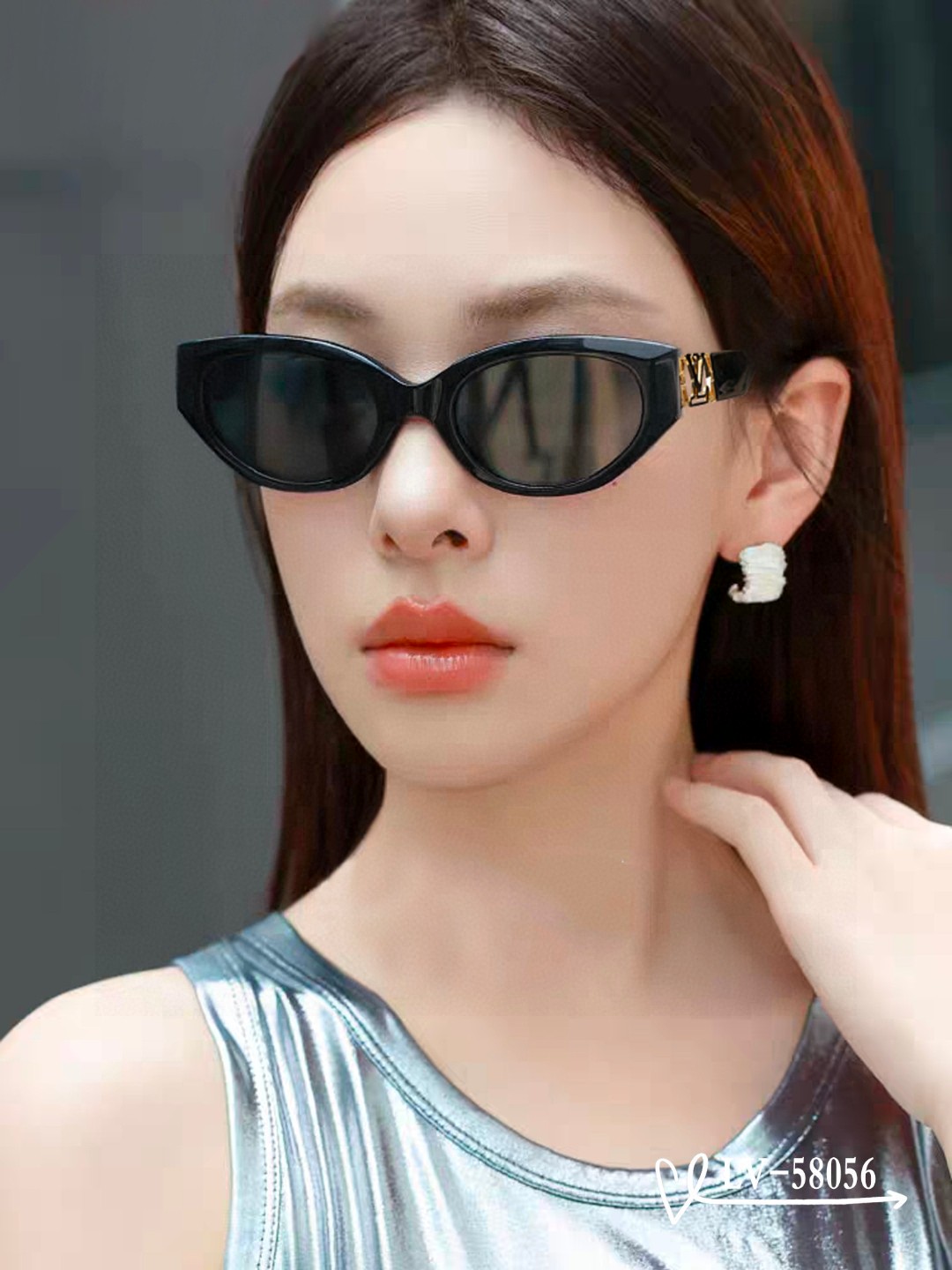 NO:366383,.【Louis Vuitton-LV】.【Polaroid resin lens】.【TR frame is light and comfortable to wear】.【size-13-】.【New sunglasses reduce the burden of strong light, same as celebrities, block harmful light and prevent radiation, essential products for travel and matching clothes, you can also use it when driving!  Lead the new fashion concept and don't let the sun disturb your interest. Model58056♀】Glasses, sunglasses, sunglasses, glasses, louis vuitton, louis vuitton19860909.【路易威登-LV】 .【宝丽来树脂镜片】 .【TR镜架轻便佩戴舒适】 .【size-13-】 .【新款太阳镜减轻强光负担,明星同款,遮挡有害光线防辐射,出行旅游搭配衣服必备品,开车也可以用哦！引领时尚新概念,不让阳光打扰你的兴致.Model58056♀】眼镜墨镜太阳镜,眼镜,louis vuitton,louis vuitton,glasses