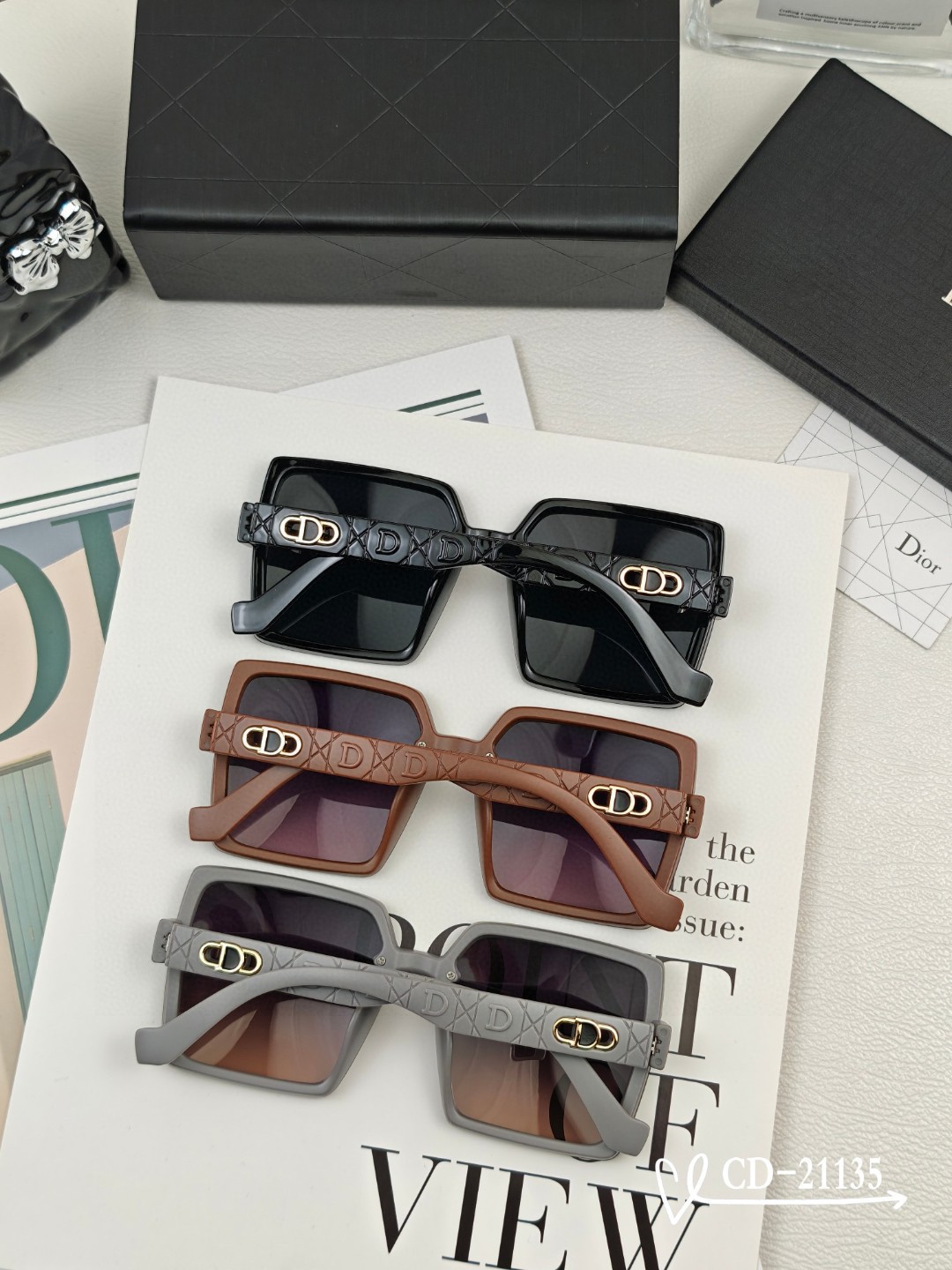    👓.【法国迪奥-DIOR】
         🕶️.【宝丽来树脂偏光镜片】
         ⭐️