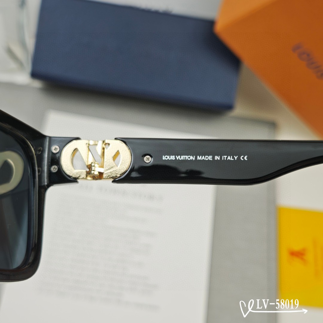 👓.【路易威登-LV】 🕶.【宝丽来树脂镜片】 ⭐️.【TR镜架轻便佩戴舒适】 🌟.【size：65-1