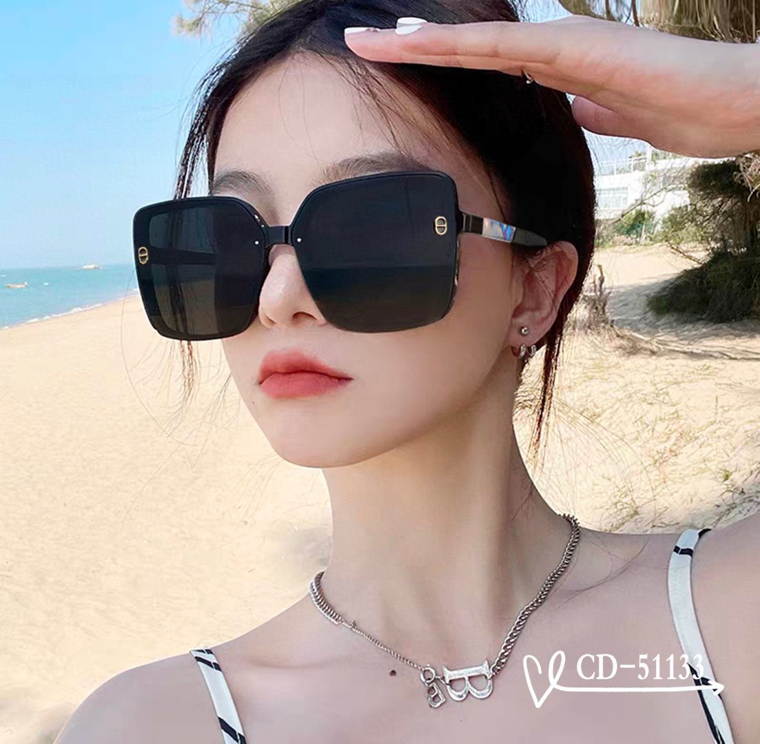 NO:367414,.【French Dior-DIOR】 .【Polaroid resin polarized lens】 .【TR90 frame is light and comfortable to wear】 .【size 58-17-142,】 .【Sun glasses reduce the burden of strong light, block harmful light and prevent radiation, essential products for travel and clothes, and you can also use it when driving!  Temples show more luxurious taste. Brand concept - fashion is fleeting, style is eternal. It will bring you insight into the true meaning of fashion and enter the world of trends!  Model51133 】Glasses, sunglasses, glasses, dior, dior19860909.【法国迪奥-DIOR】 .【宝丽来树脂偏光镜片】 .【TR90镜架轻便佩戴舒适】 .【size 58-17-142,】 .【款太阳镜减轻强光负担,遮挡有害光线防辐射,出行旅游搭配衣服必备品,开车也可以用哦！镜腿更显奢华品味.品牌理念-流行稍纵即逝,风格永存. 带您洞悉时尚真谛,踏入潮流世界！ Model51133♀】眼镜墨镜太阳镜,眼镜,dior,dior,glasses
