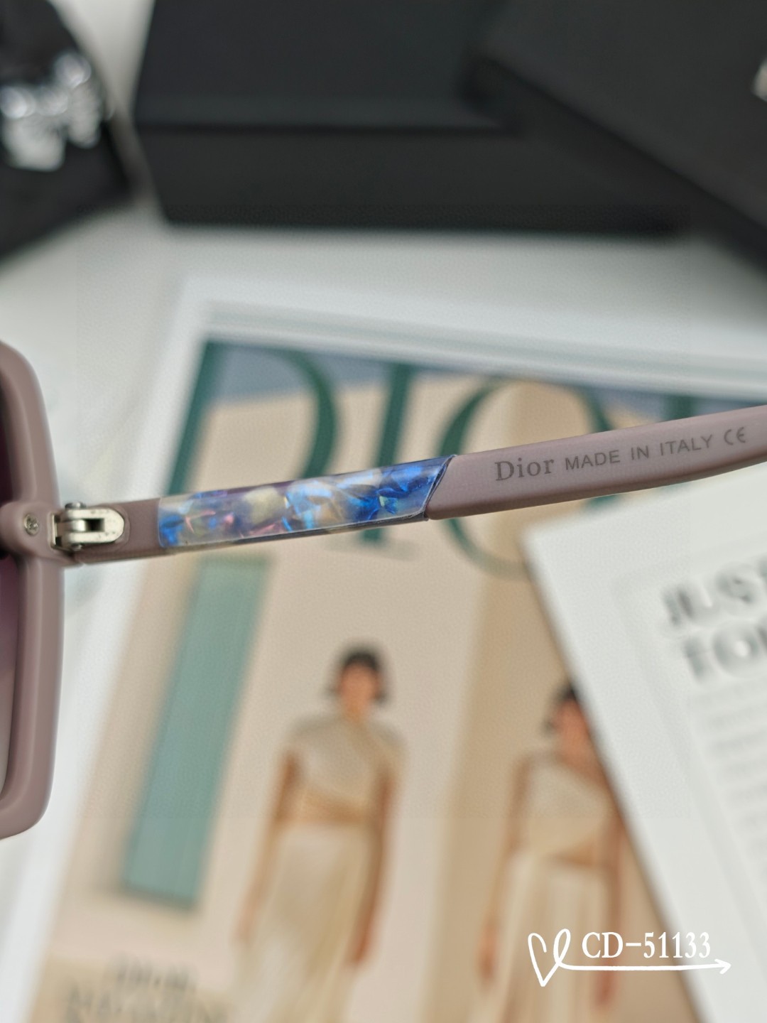    👓.【法国迪奥-DIOR】
         🕶️.【宝丽来树脂偏光镜片】
         ⭐️