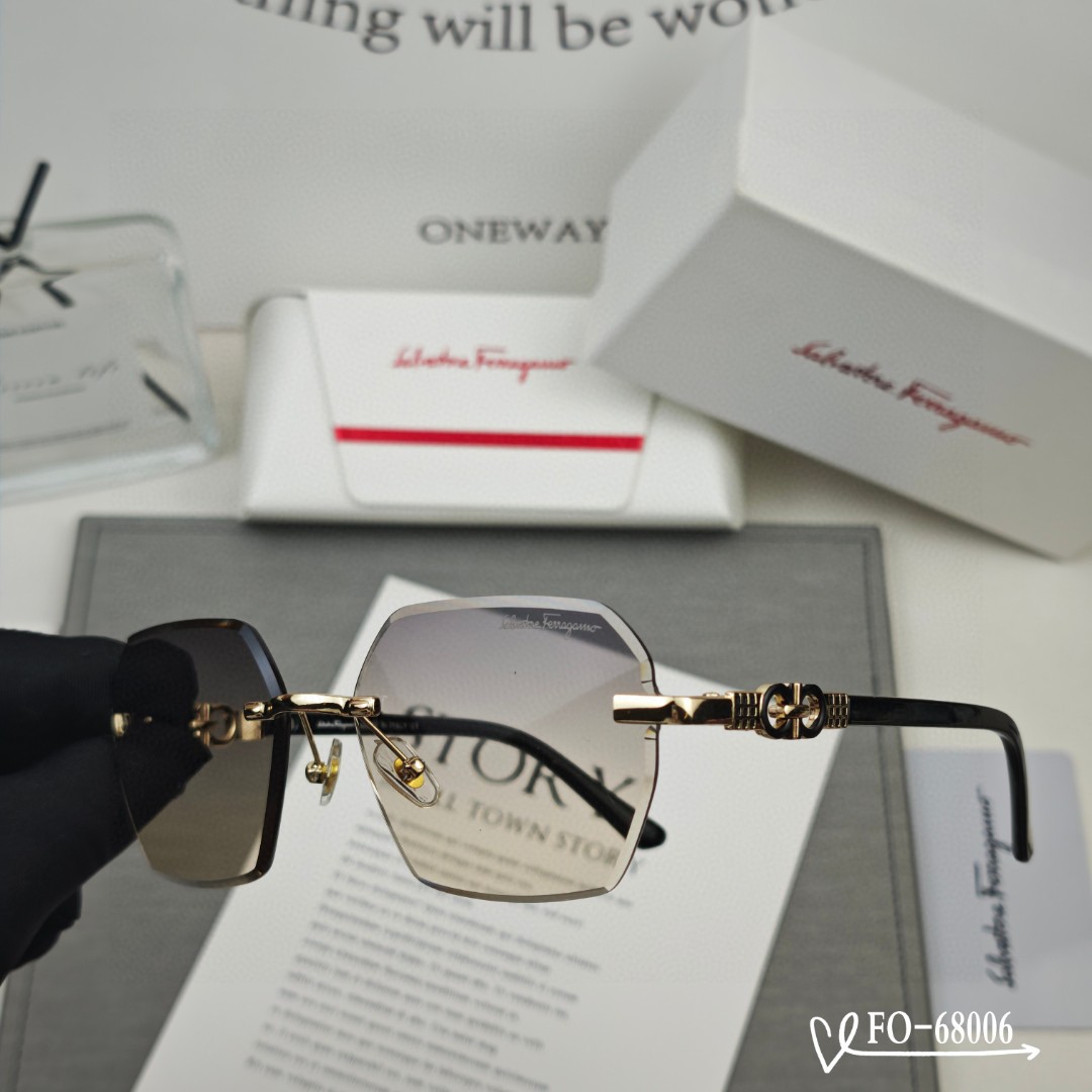   👓.【Ferragamo·菲拉格慕】
         🕶.【宝丽来树脂偏光镜片】
        