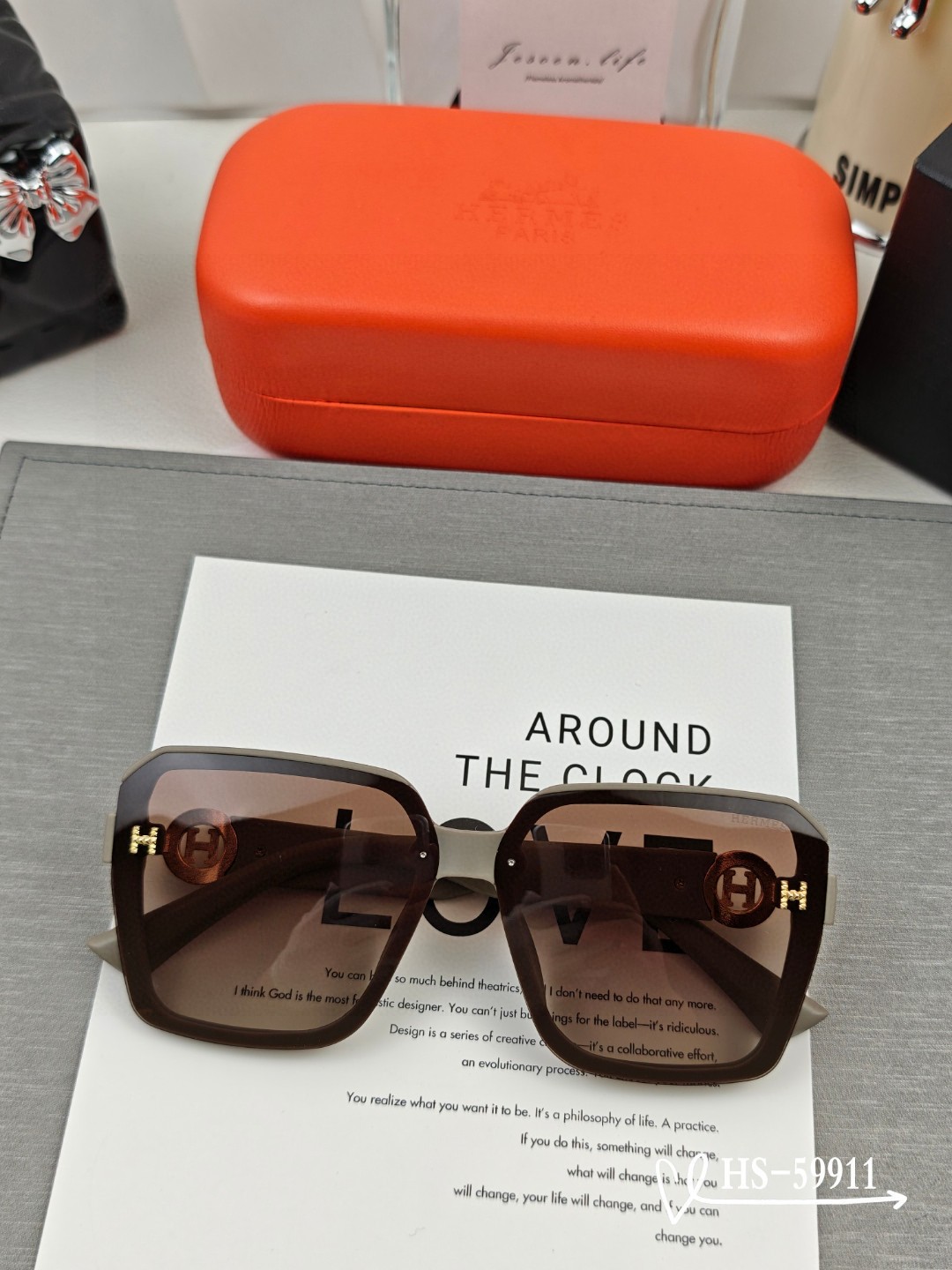 👓.【爱马仕-HERMES】 🕶.【宝丽来树脂偏光镜片】 ⭐️.【TR90镜架轻便佩戴舒适】 🌟.【si