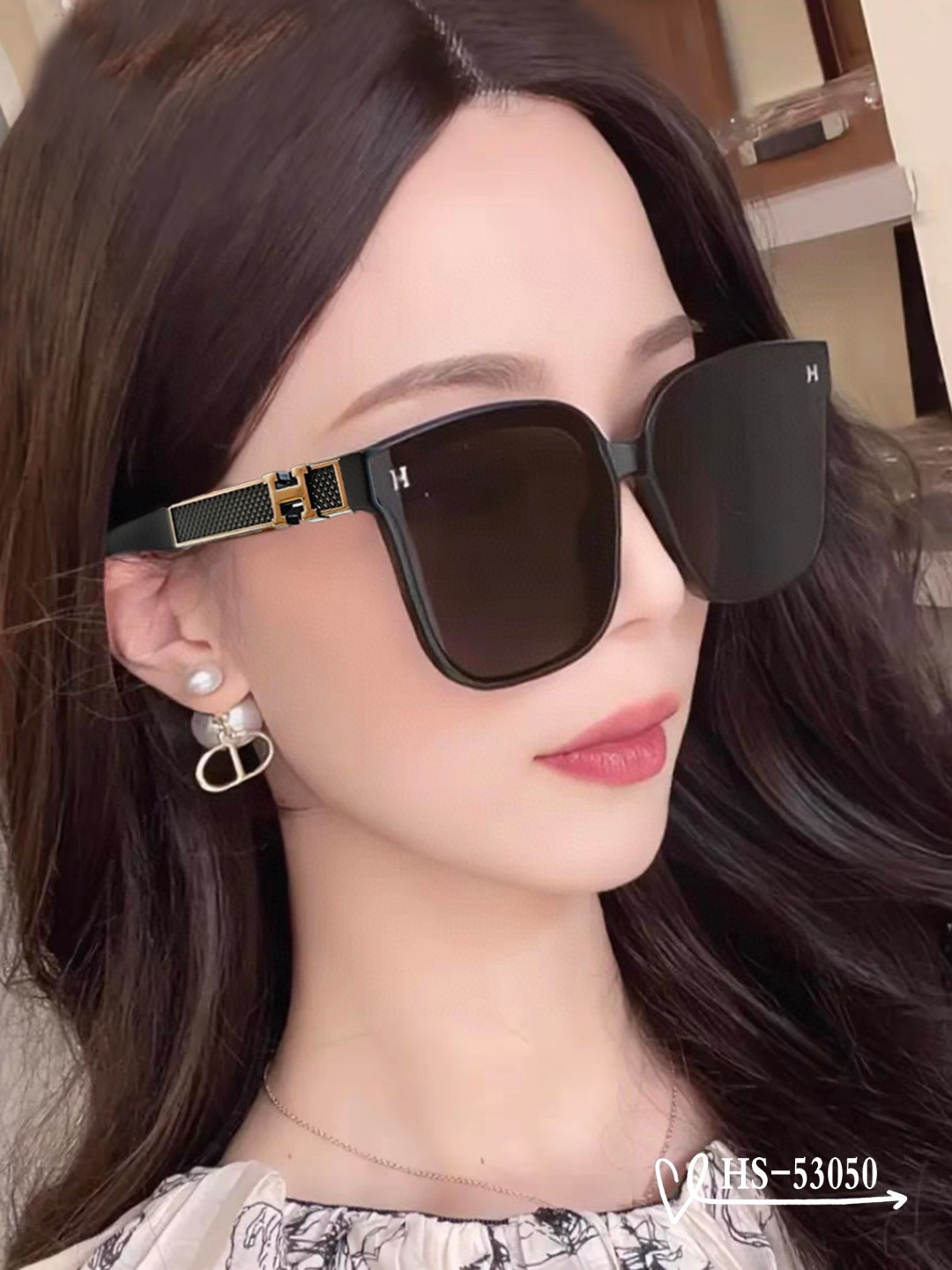 👓.【爱马仕-HERMES】 🕶.【宝丽来树脂偏光镜片】 ⭐️.【TR90镜架轻便佩戴舒适】 🌟.【si