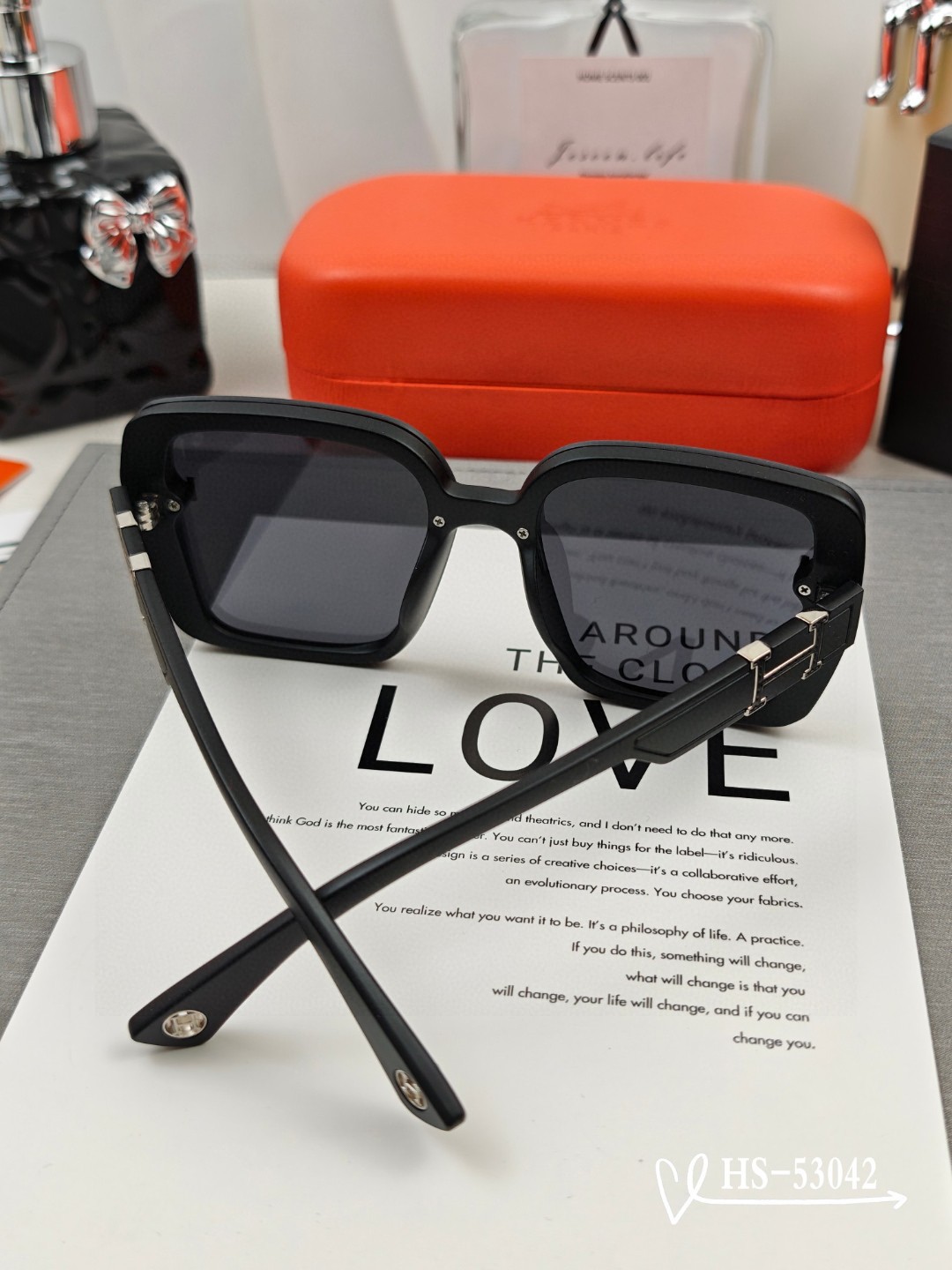 👓.【爱马仕-HERMES】 🕶.【宝丽来树脂偏光镜片】 ⭐️.【TR90镜架轻便佩戴舒适】 🌟.【si