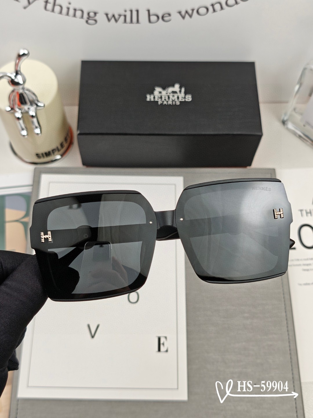    👓.【爱马仕-HERMES】
         🕶.【宝丽来树脂偏光镜片】
         ⭐️