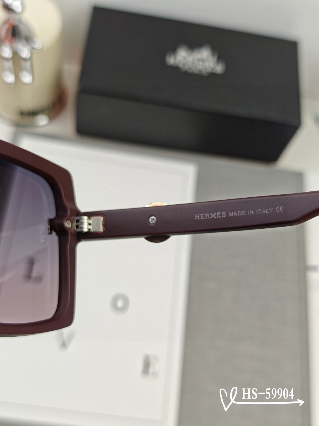    👓.【爱马仕-HERMES】
         🕶.【宝丽来树脂偏光镜片】
         ⭐️