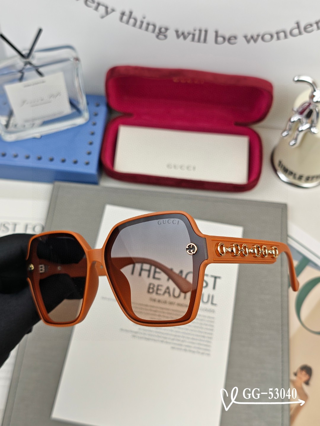  👓.【意大利古奇-GUCCI】
         🕶.【宝丽来树脂高清镜片】
         ⭐️