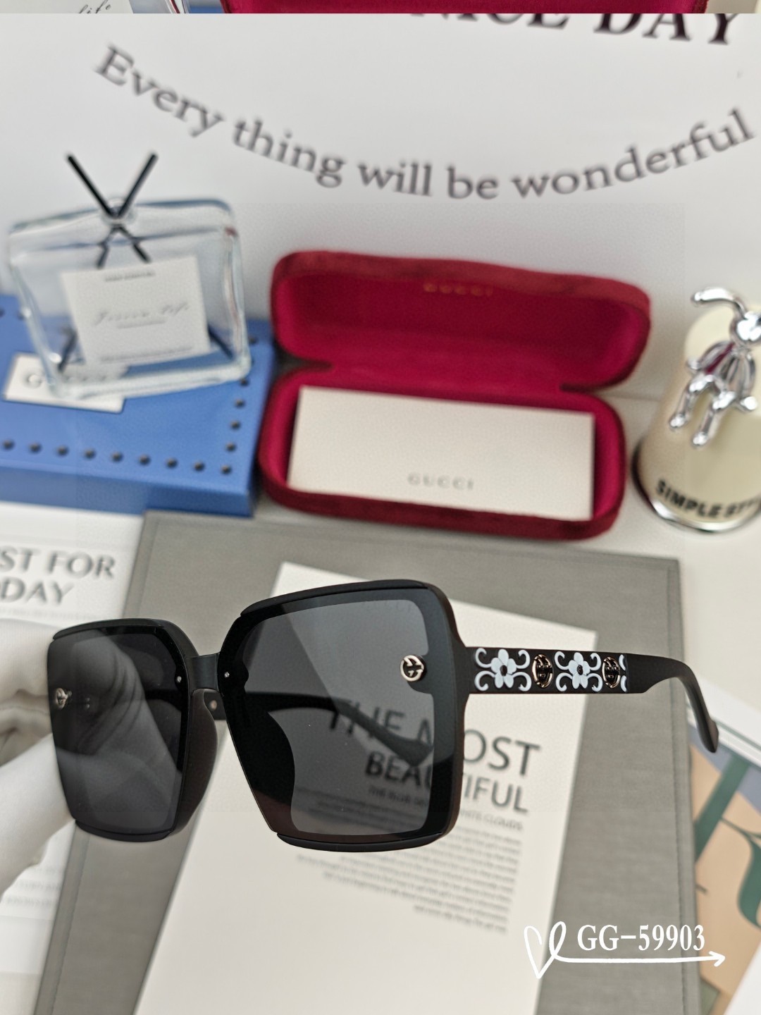   👓.【意大利古奇-GUCCI】
         🕶.【宝丽来树脂高清镜片】
         ⭐️