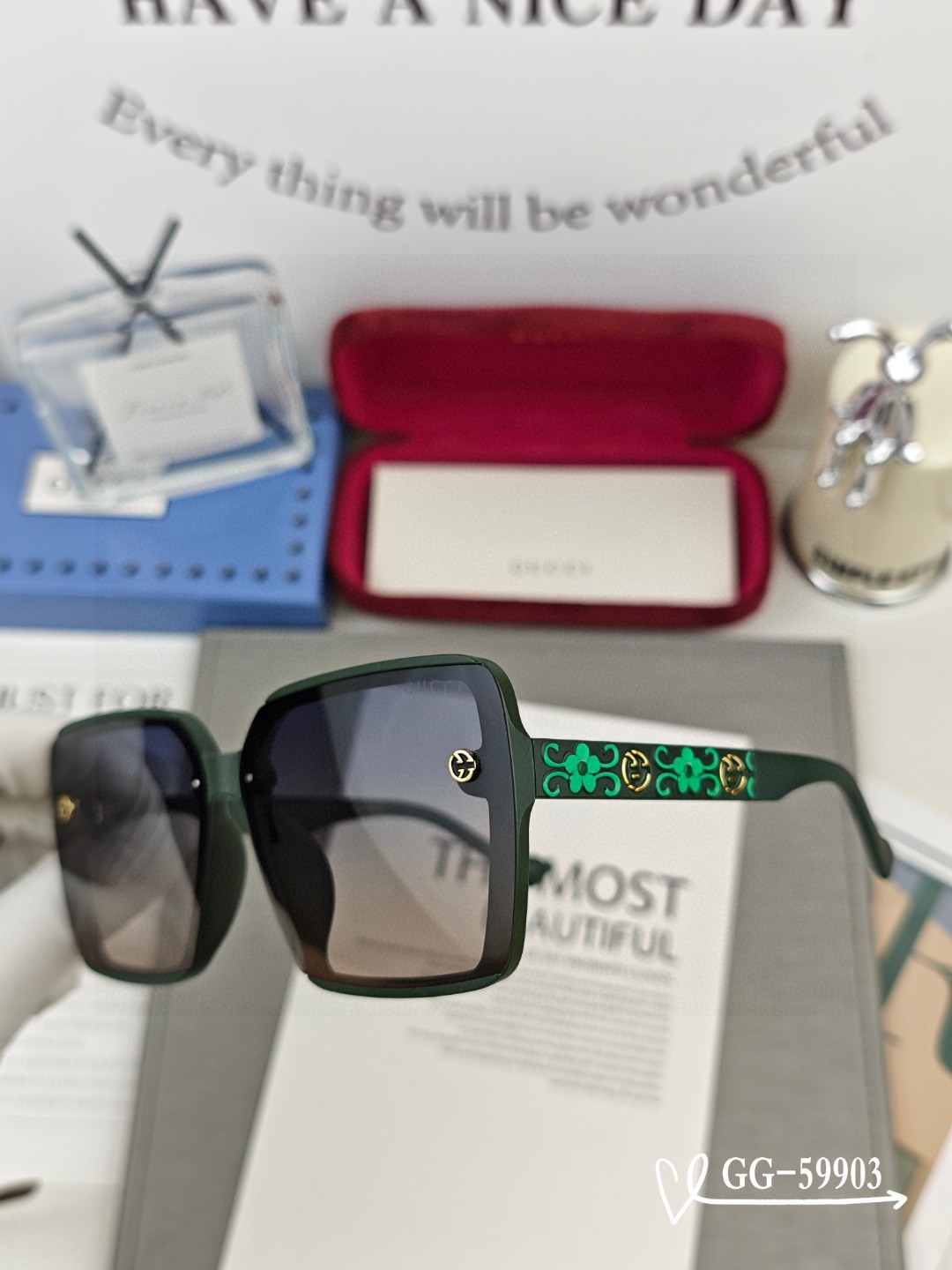   👓.【意大利古奇-GUCCI】
         🕶.【宝丽来树脂高清镜片】
         ⭐️