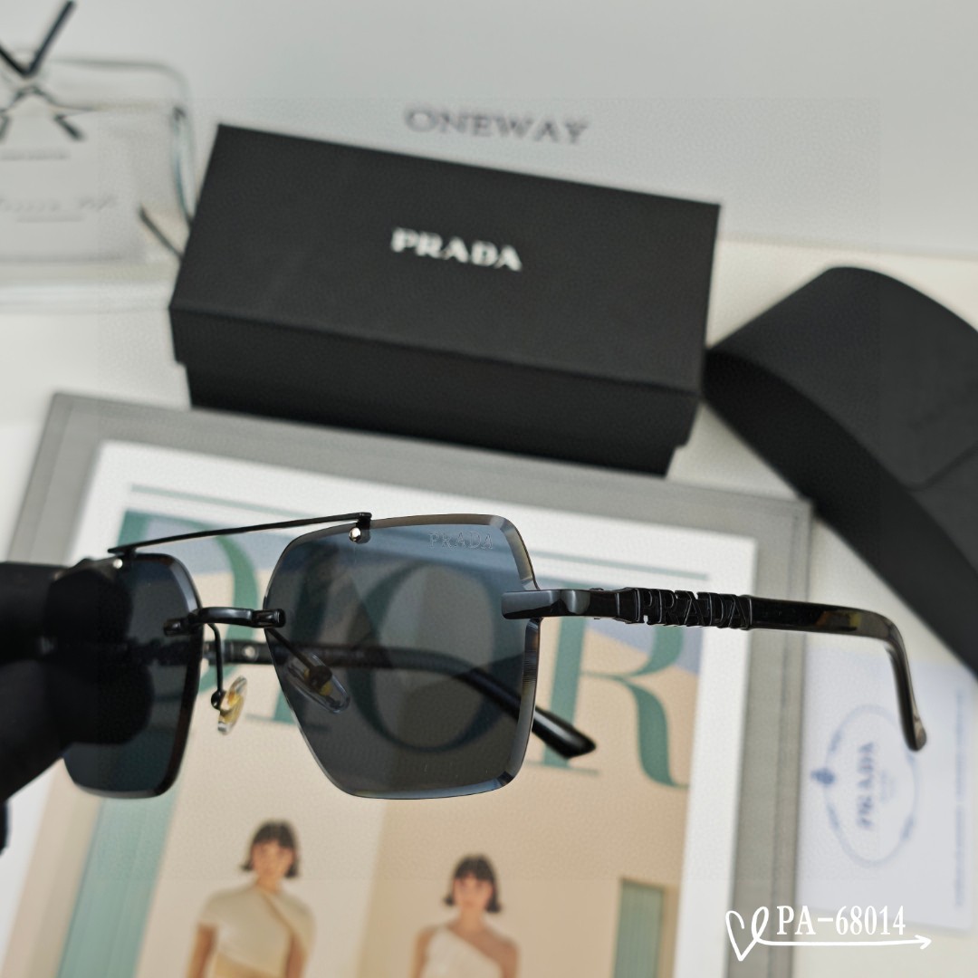   👓.【PRADA-普拉达】
         🕶.【宝丽来树脂镜片】
         ⭐️.【TR