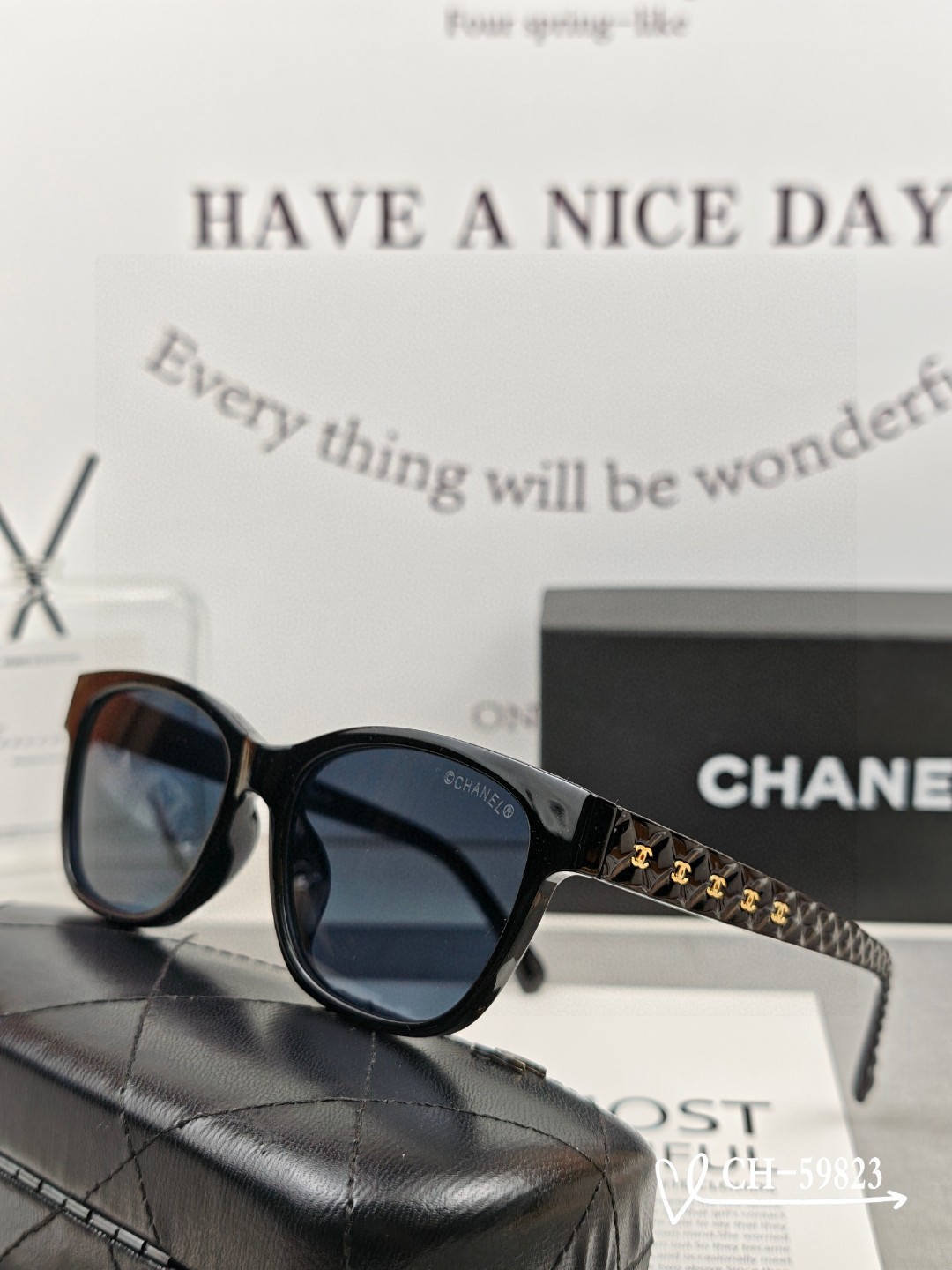   👓.【法国香奈儿-CHANEL】
         🕶.【宝丽来树脂高清镜片】
         ⭐