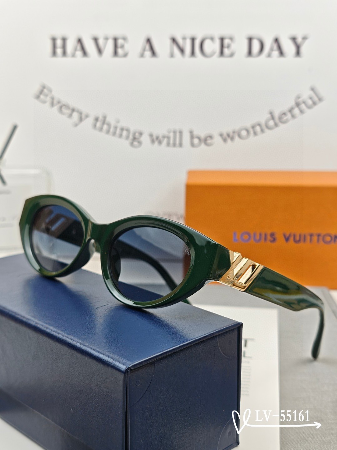 👓.【路易威登-LV】 🕶.【宝丽来树脂镜片】 ⭐️.【TR镜架轻便佩戴舒适】 🌟.【size：65-1