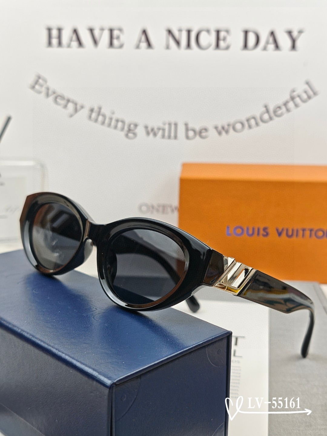 👓.【路易威登-LV】 🕶.【宝丽来树脂镜片】 ⭐️.【TR镜架轻便佩戴舒适】 🌟.【size：65-1