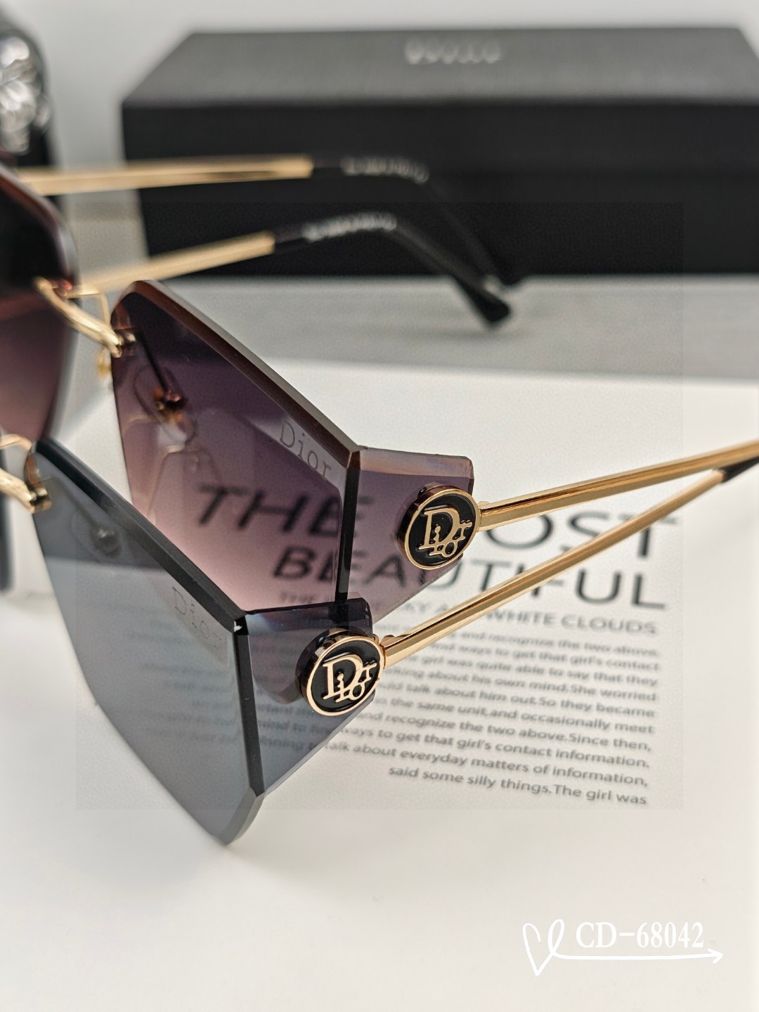    👓.【法国迪奥-DIOR】
         🕶️.【宝丽来树脂偏光镜片】
         ⭐️