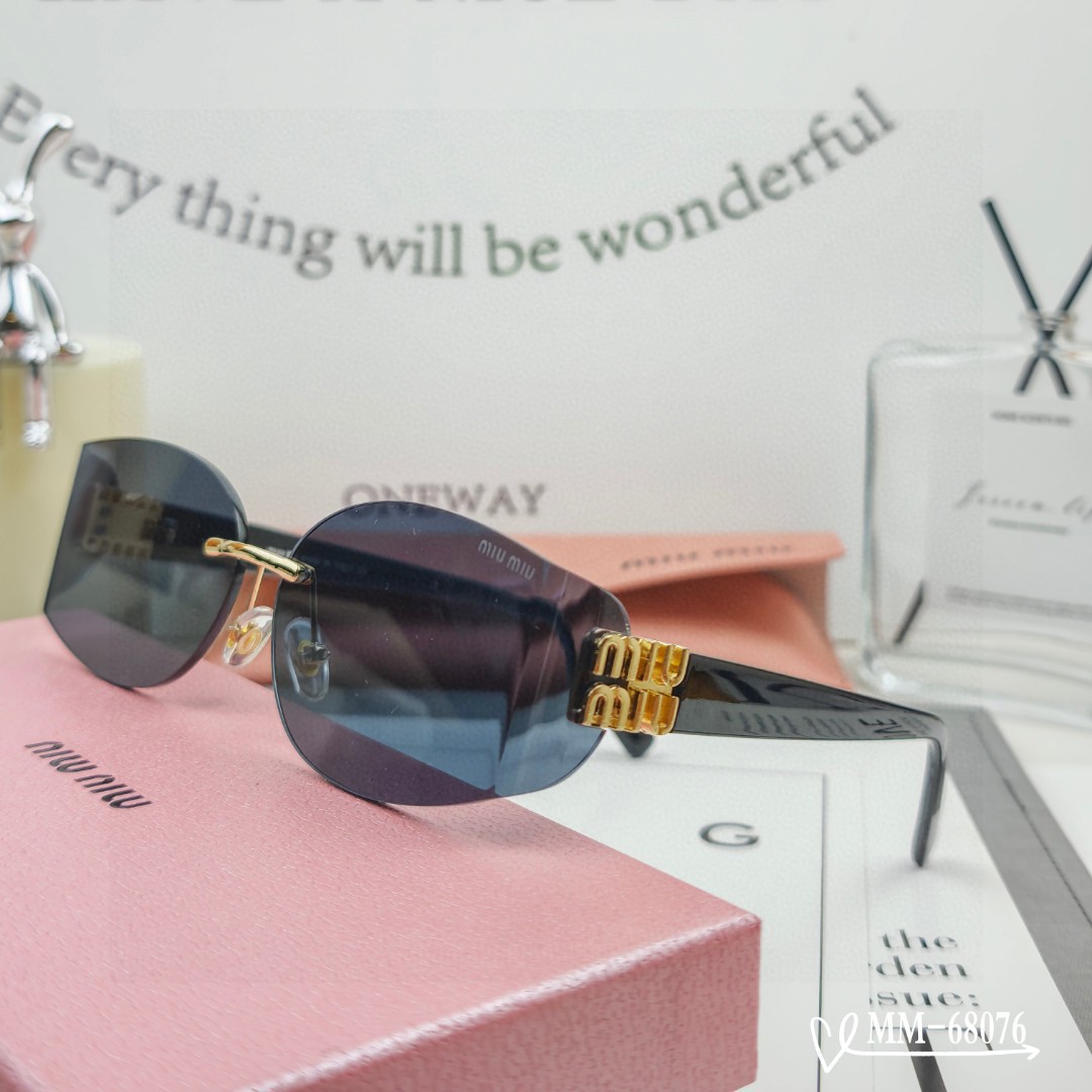   👓.【意大利谬谬-miumiu】
         🕶.【宝丽来树脂偏光镜片】
         ⭐