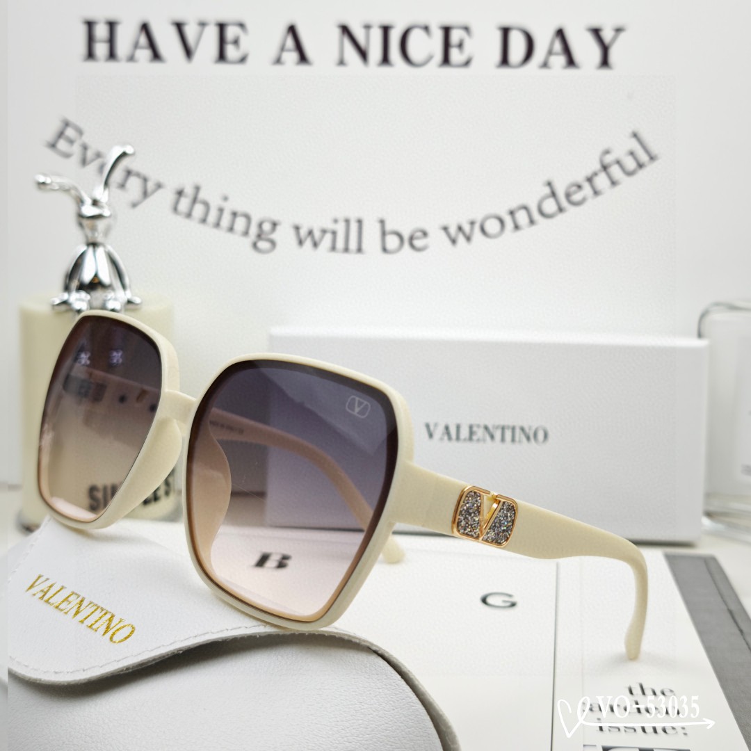 👓.【VALENTINO-华伦天奴】 🕶.【宝丽来树脂镜片】 ⭐️.【TR镜架轻便佩戴舒适】 🌟.【si