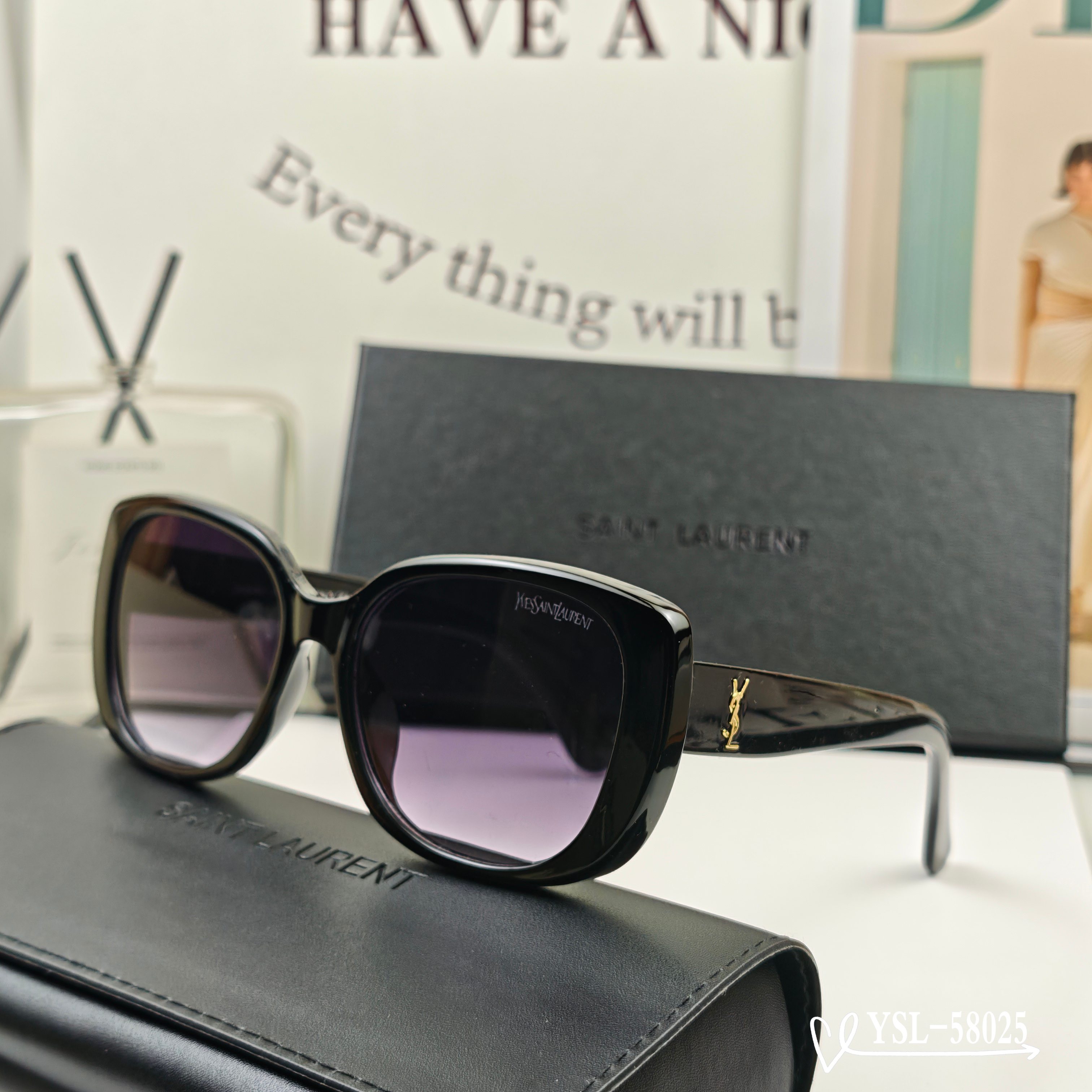 👓.【圣罗兰-ysl】 🕶.【宝丽来树脂高清镜片】 ⭐️ .【TR90镜架-轻便佩戴舒适】 🌟 .【si