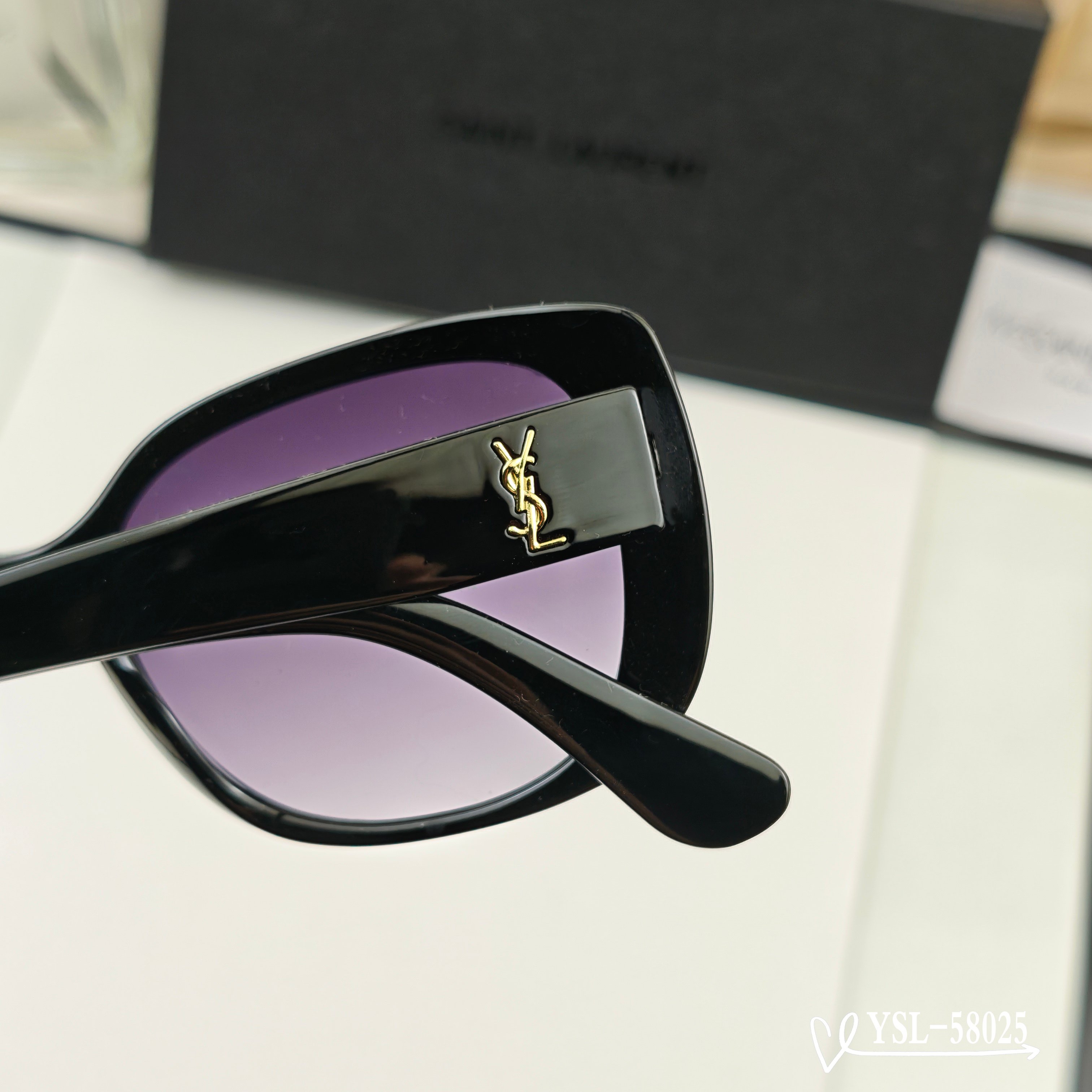 👓.【圣罗兰-ysl】 🕶.【宝丽来树脂高清镜片】 ⭐️ .【TR90镜架-轻便佩戴舒适】 🌟 .【si