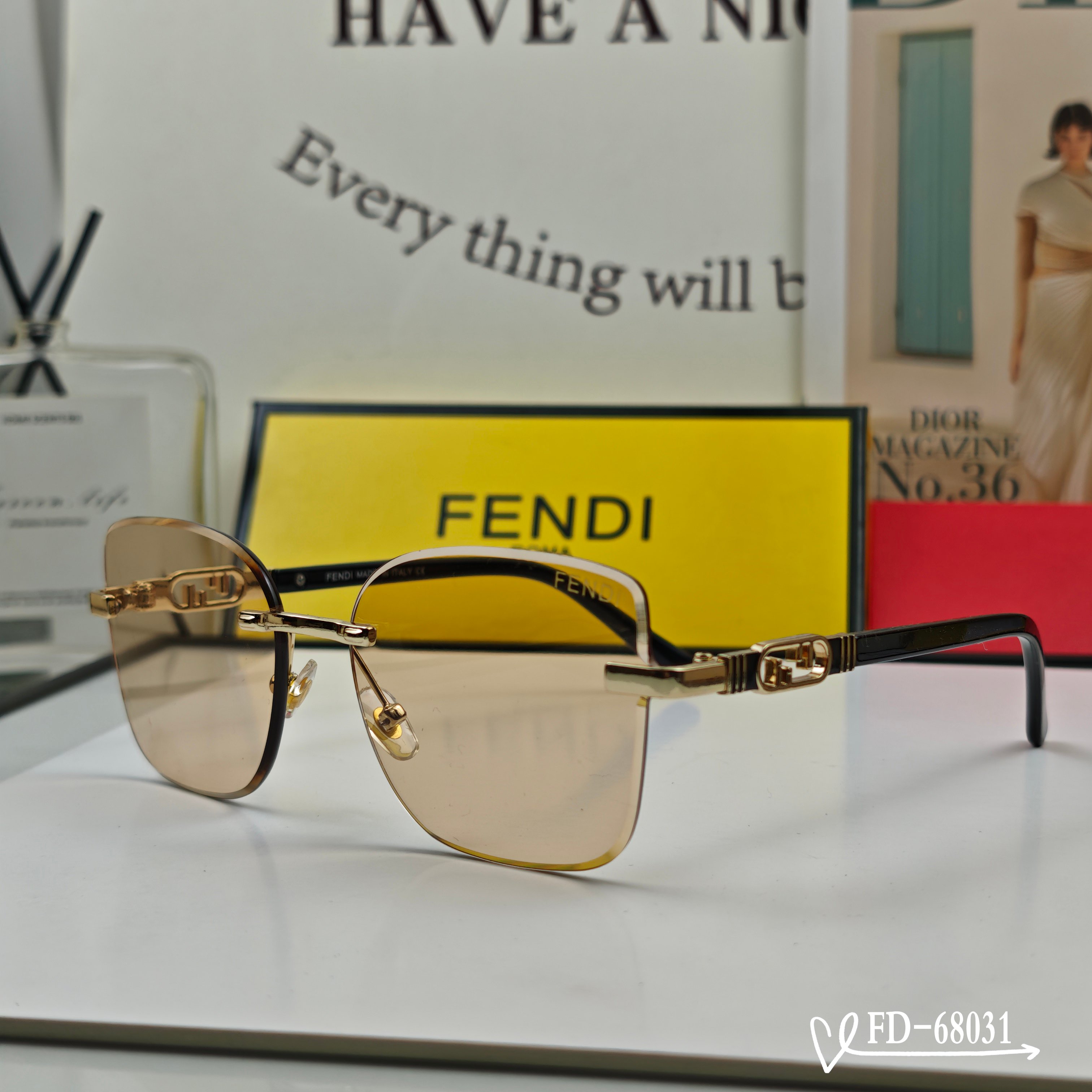 👓.【意大利芬迪-FENDI】 🕶.【宝丽来树脂偏光镜片】 ⭐️ .【金属镜架轻便佩戴舒适】 🌟 .【s