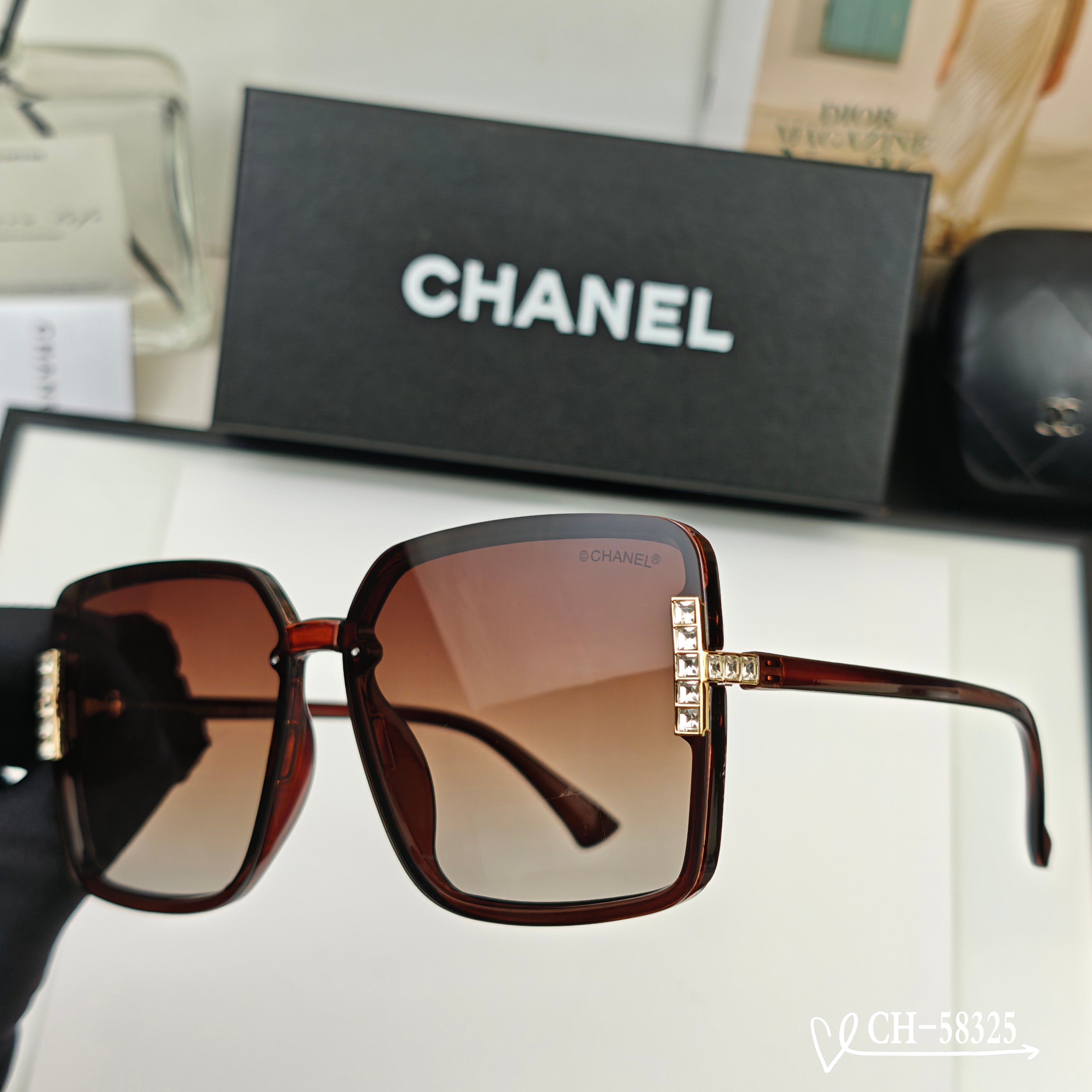 👓.【法国香奈儿-CHANEL】 🕶.【宝丽来树脂高清镜片】 ⭐️.【TR镜架-轻便佩戴舒适】 🌟.【s