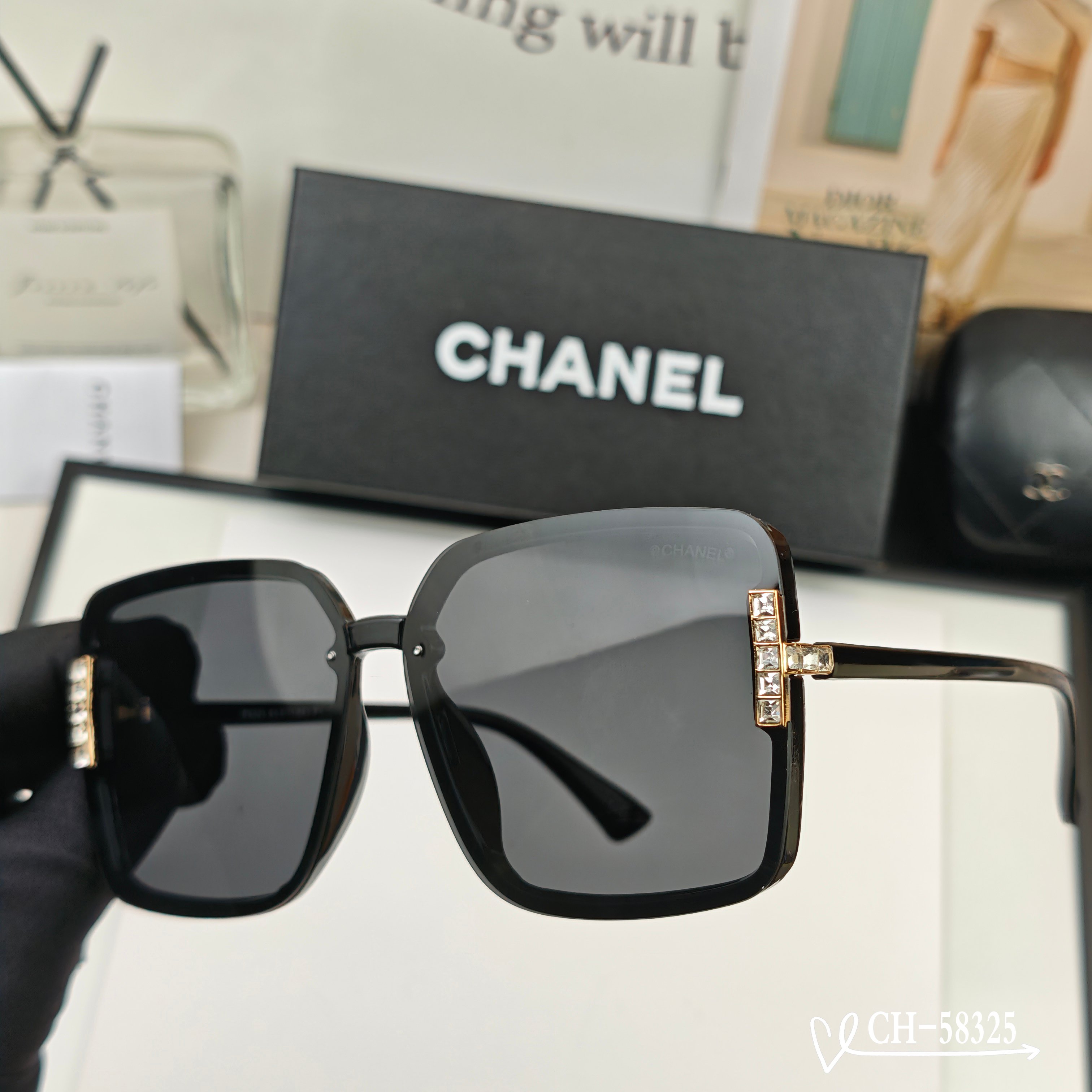 👓.【法国香奈儿-CHANEL】 🕶.【宝丽来树脂高清镜片】 ⭐️.【TR镜架-轻便佩戴舒适】 🌟.【s