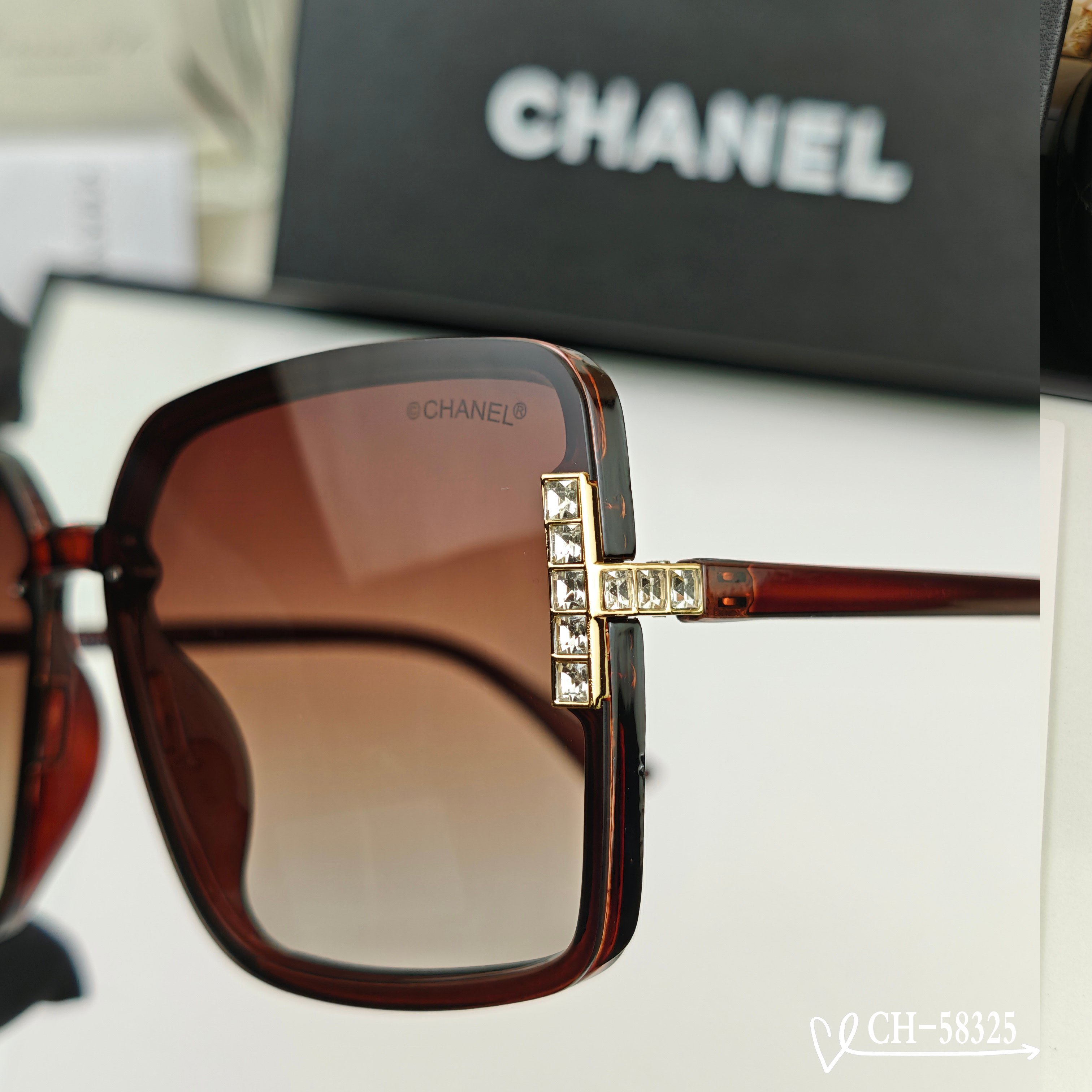 👓.【法国香奈儿-CHANEL】 🕶.【宝丽来树脂高清镜片】 ⭐️.【TR镜架-轻便佩戴舒适】 🌟.【s