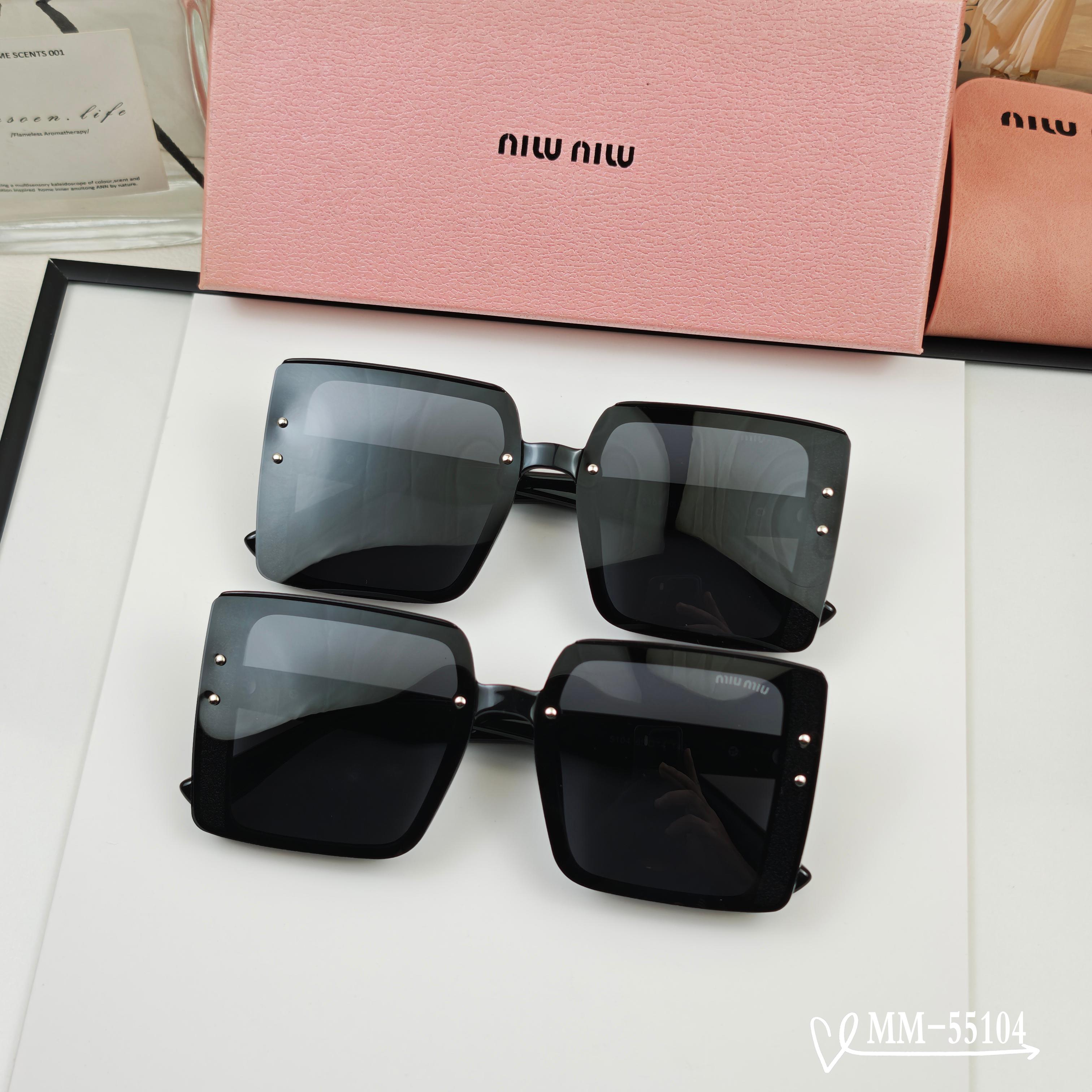 👓.【意大利谬谬-miumiu】 🕶.【宝丽来树脂偏光镜片】 ⭐️.【TR90镜架轻便佩戴舒适】 🌟.【