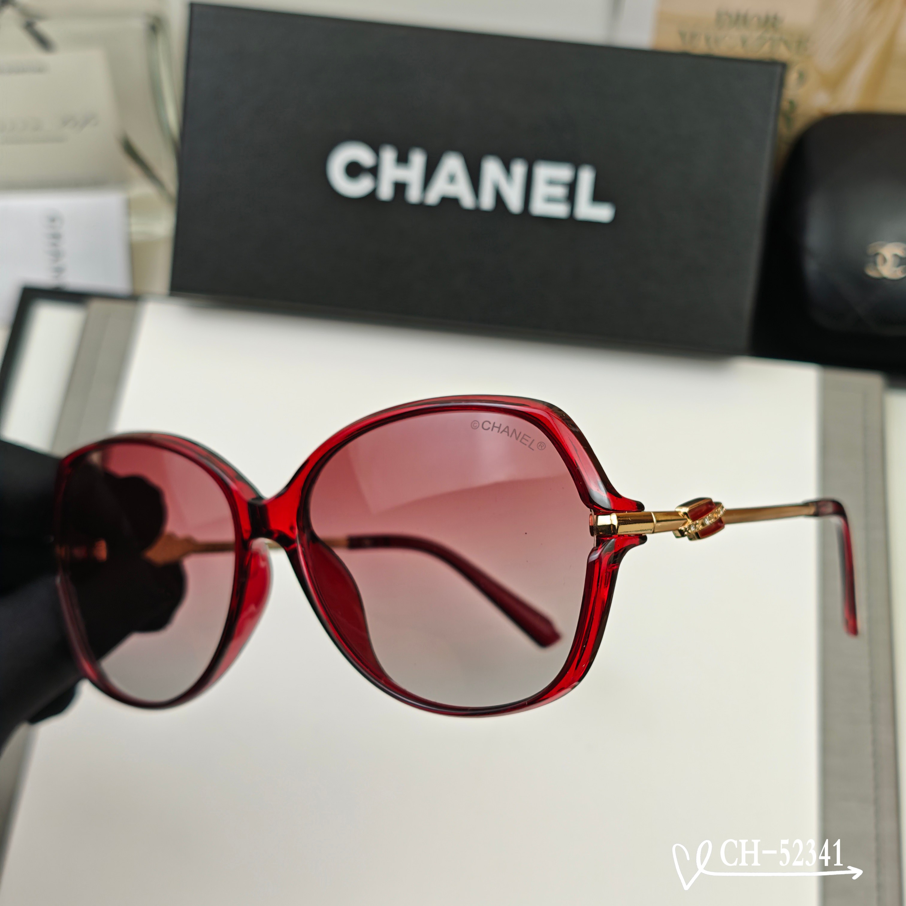 👓.【法国香奈儿-CHANEL】 🕶.【宝丽来树脂高清镜片】 ⭐️.【TR镜架-轻便佩戴舒适】 🌟.【s