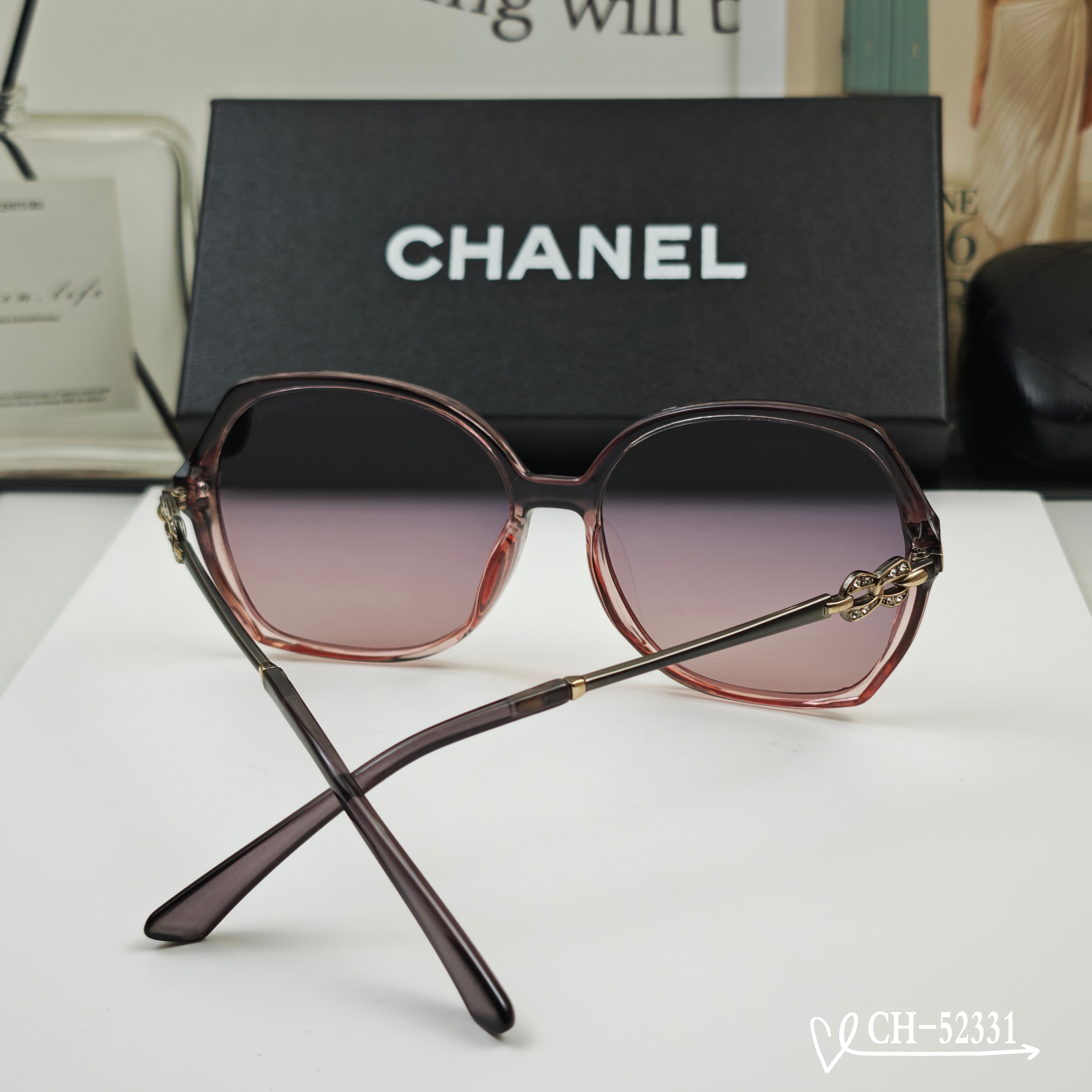 👓.【法国香奈儿-CHANEL】 🕶.【宝丽来树脂高清镜片】 ⭐️.【TR镜架-轻便佩戴舒适】 🌟.【s