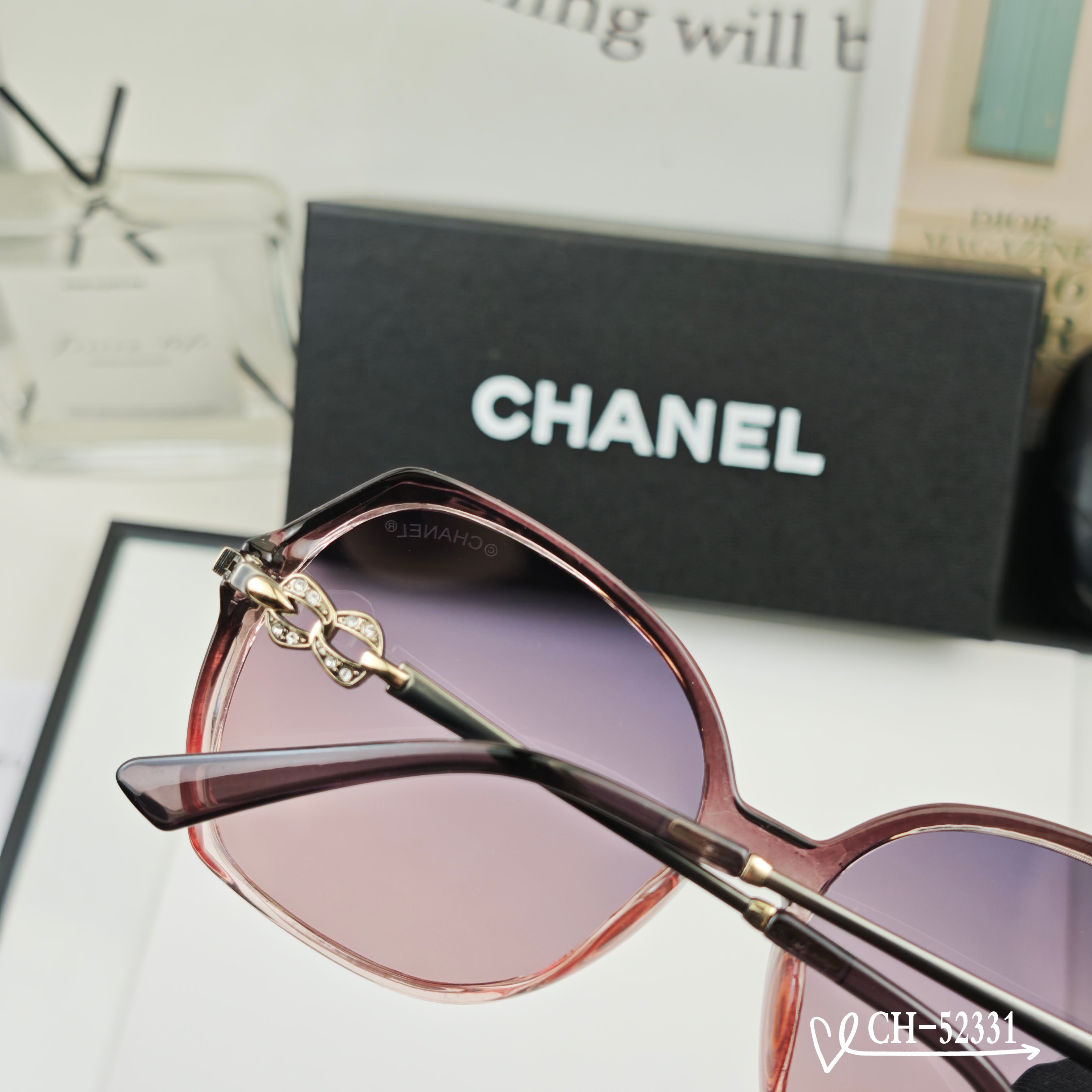 👓.【法国香奈儿-CHANEL】 🕶.【宝丽来树脂高清镜片】 ⭐️.【TR镜架-轻便佩戴舒适】 🌟.【s