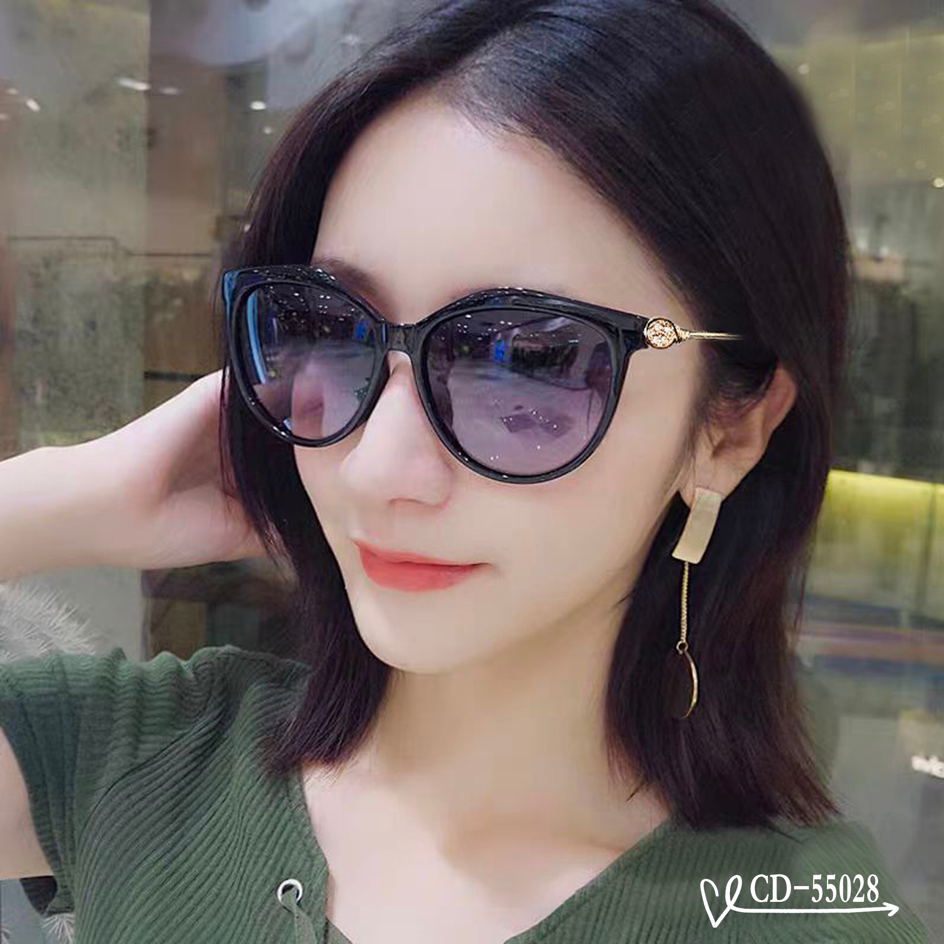 👓.【法国迪奥-DIOR】 🕶️.【宝丽来树脂偏光镜片】 ⭐️.【TR90镜架轻便佩戴舒适】 🌟.【si