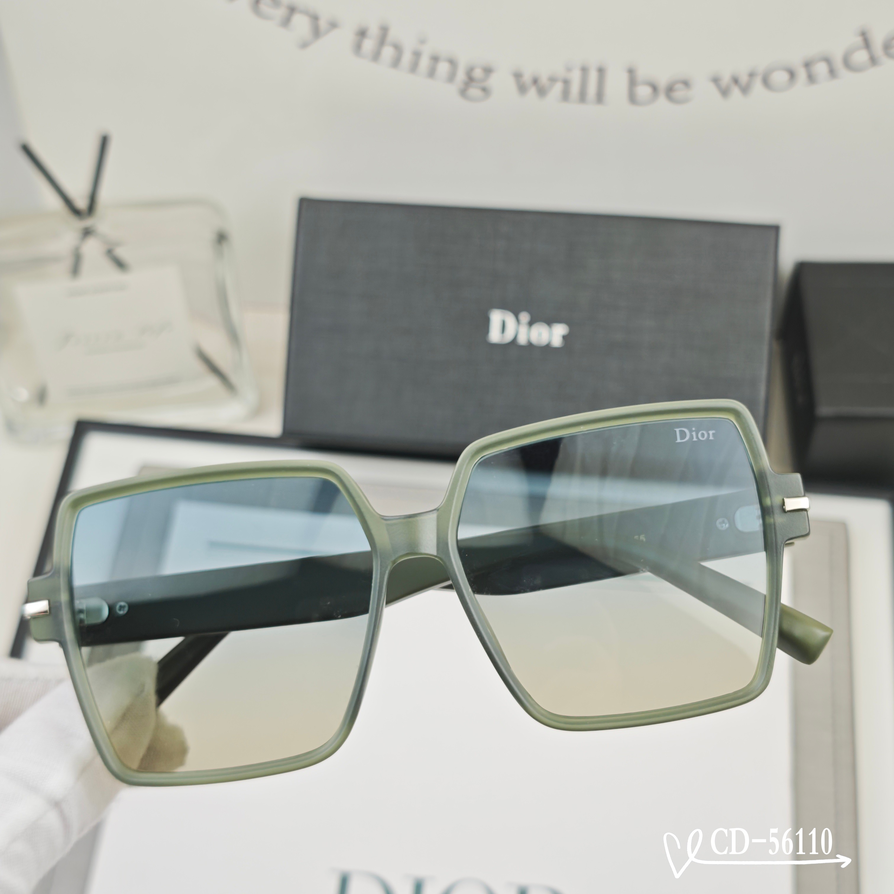 👓.【法国迪奥-DIOR】 🕶️.【宝丽来树脂偏光镜片】 ⭐️.【TR90镜架轻便佩戴舒适】 🌟.【si