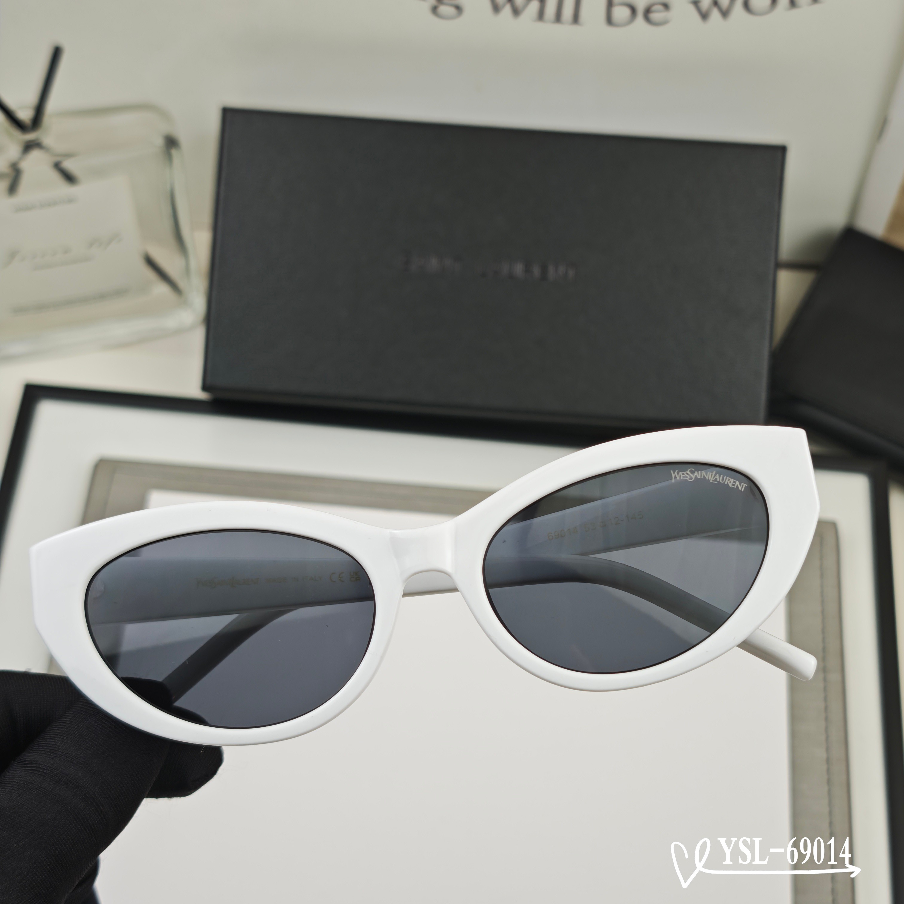 👓.【圣罗兰-ysl】 🕶.【宝丽来树脂高清镜片】 ⭐️ .【TR90镜架-轻便佩戴舒适】 🌟 .【si